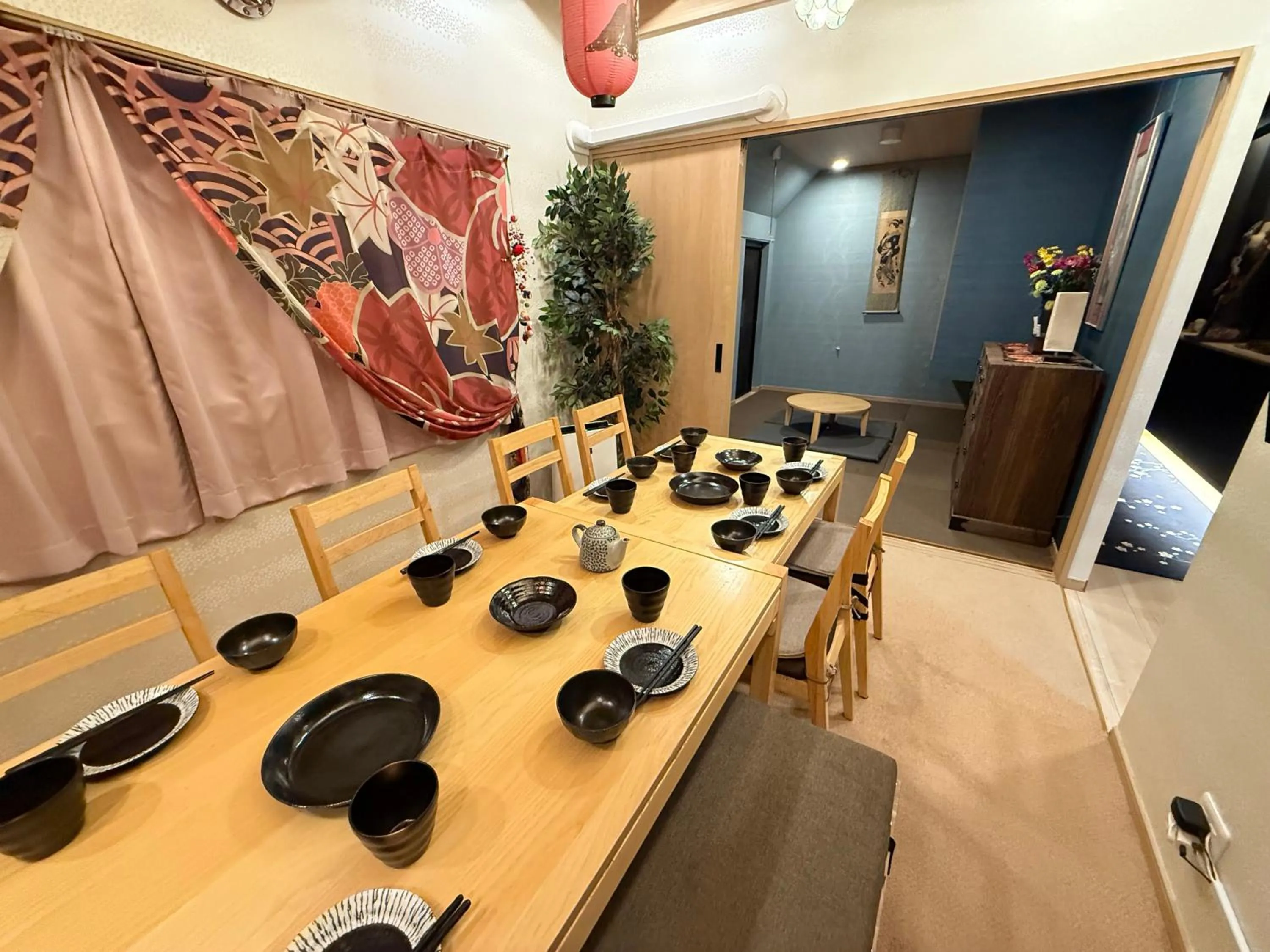 Dining area in Eternity APARTMENT HOTEL SHINAGAWA