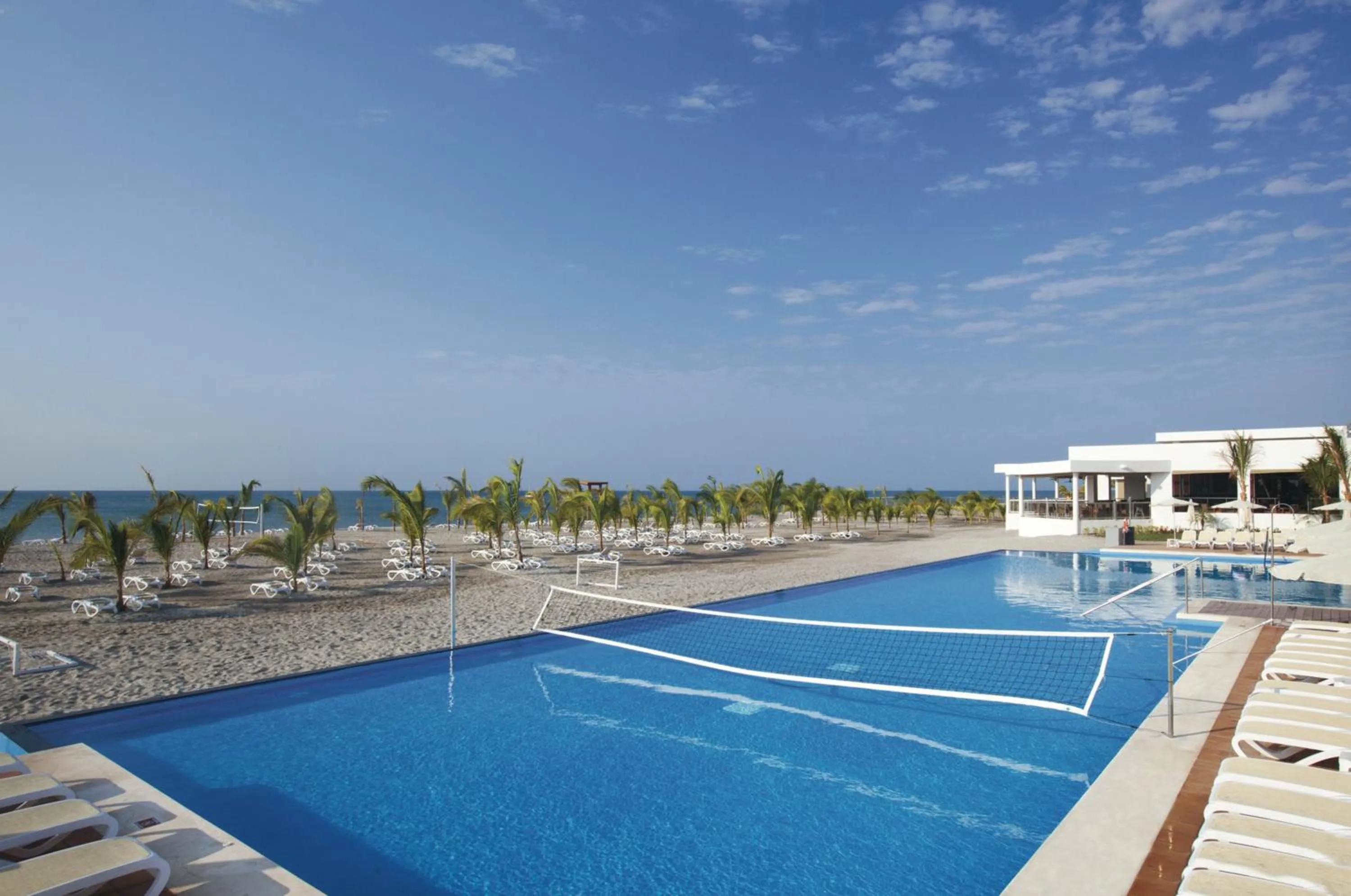 Swimming pool in Riu Playa Blanca - All Inclusive
