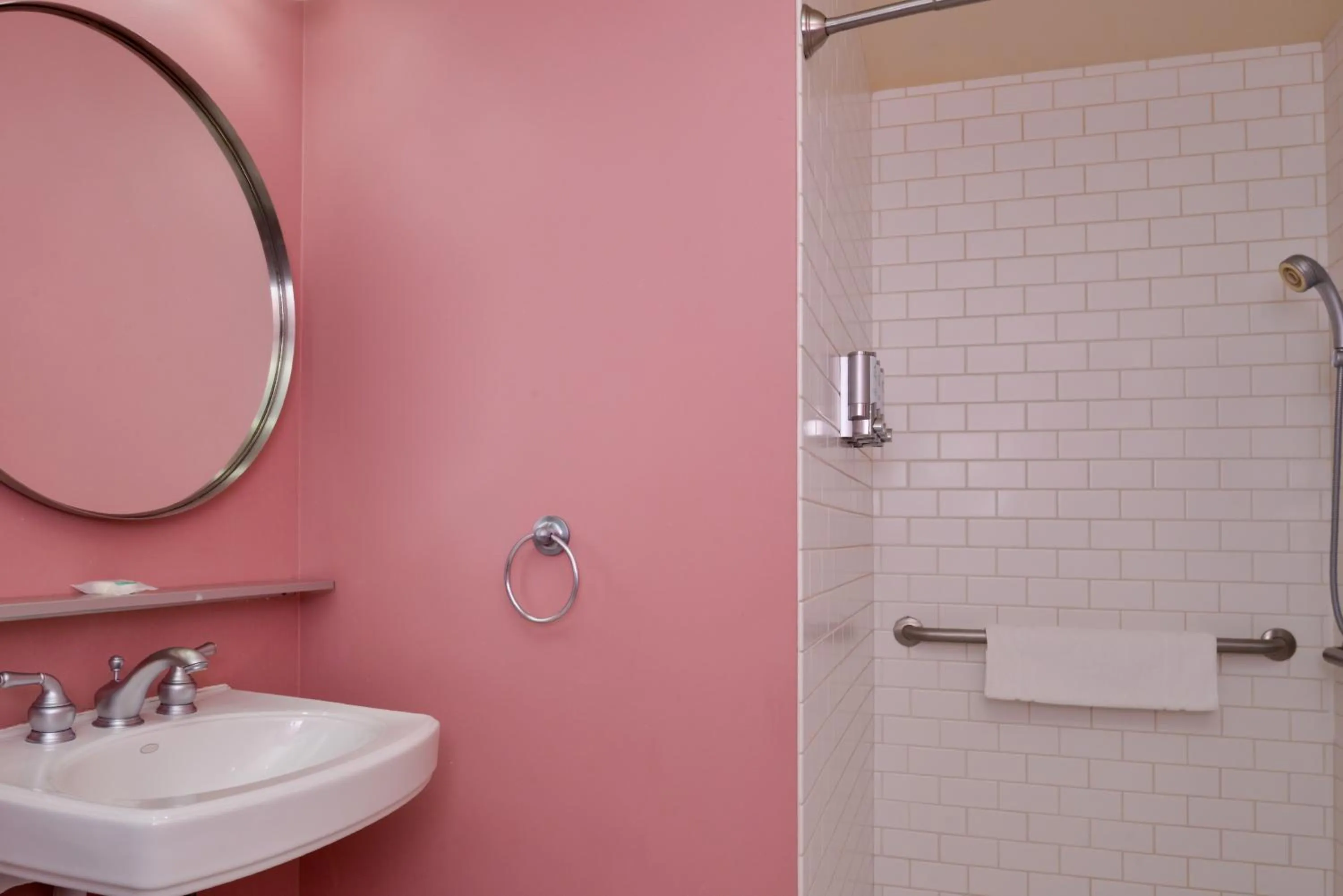 Bathroom in Montvale Hotel