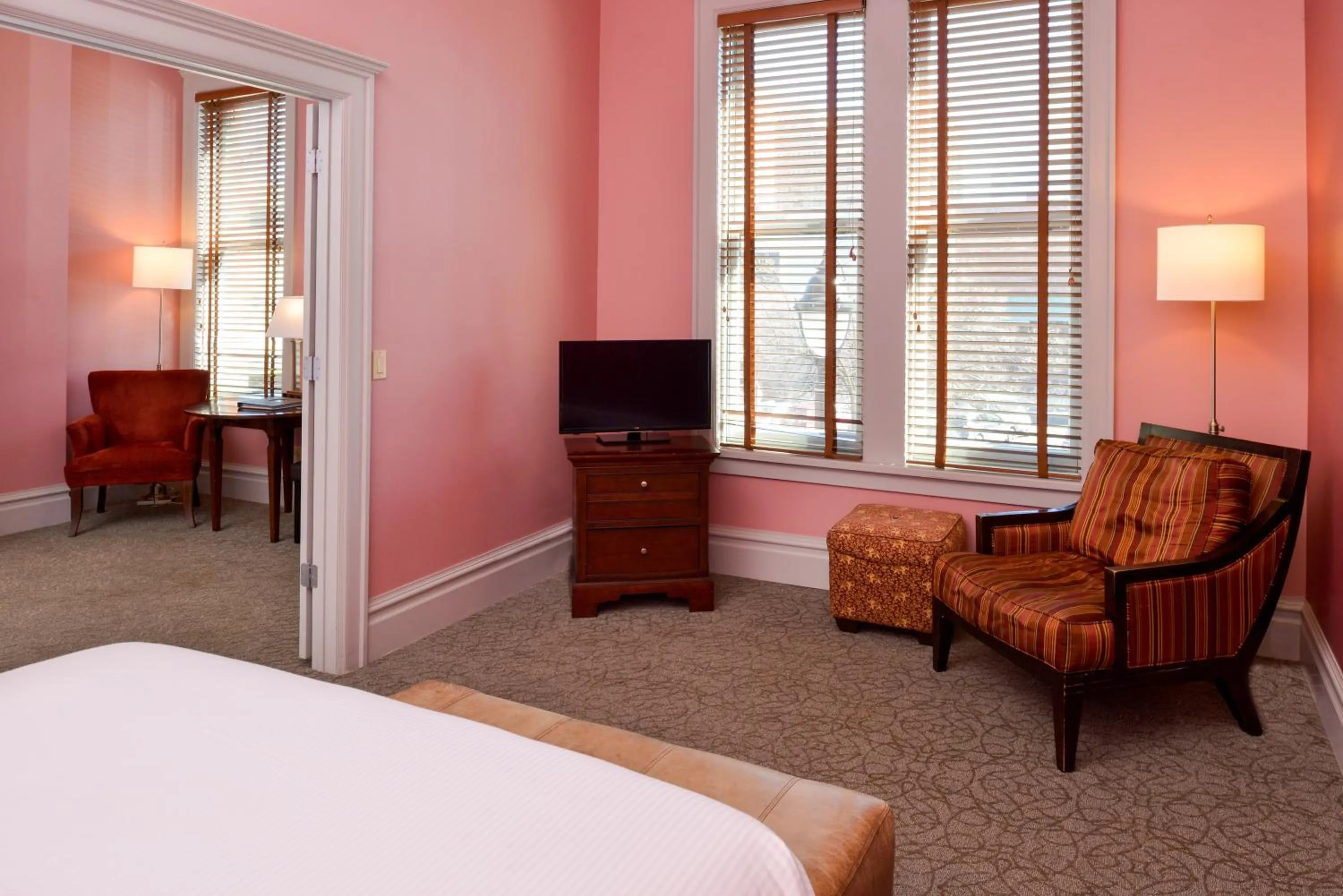 Bed in Montvale Hotel