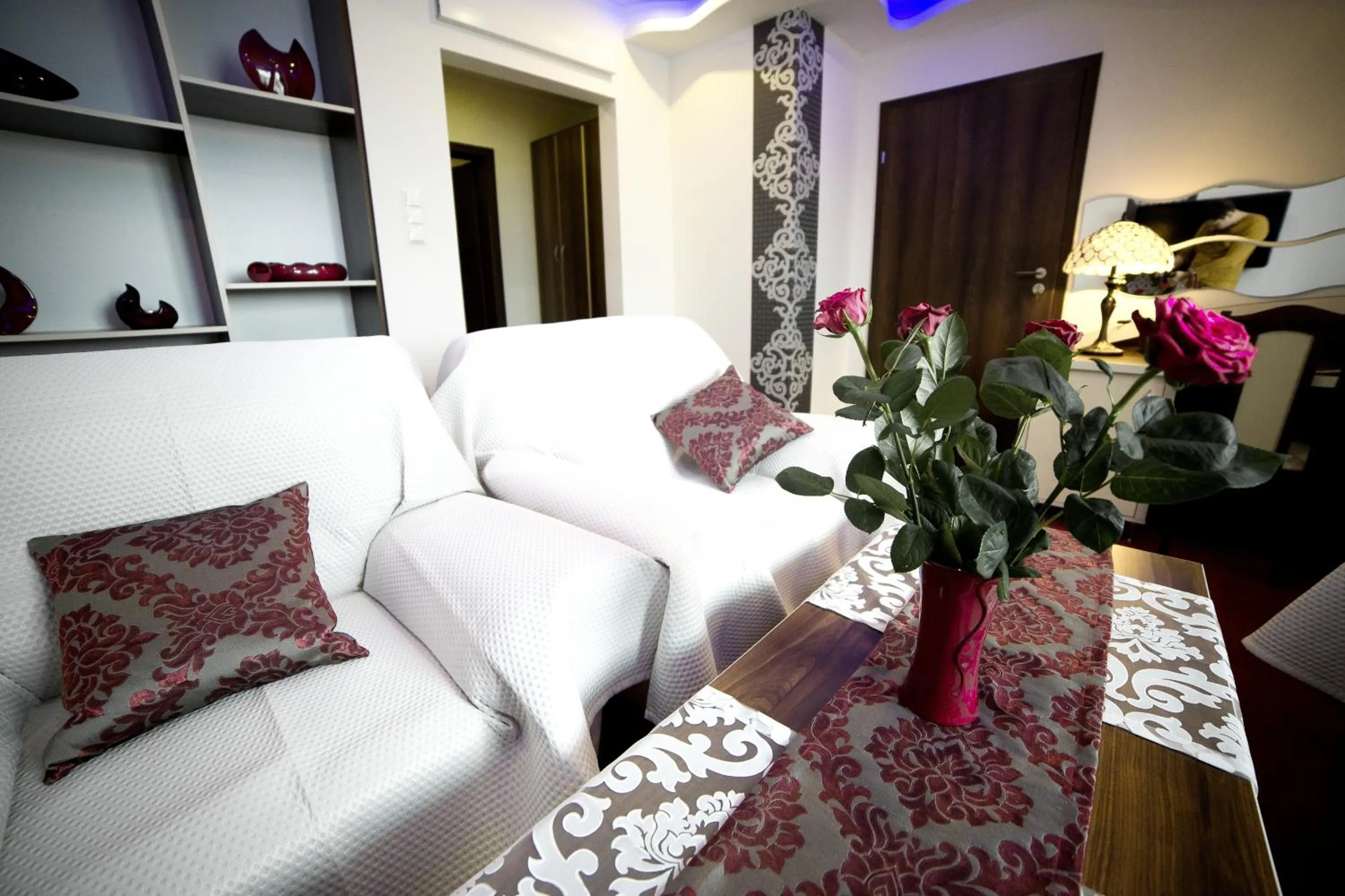 Photo of the whole room in Prymus