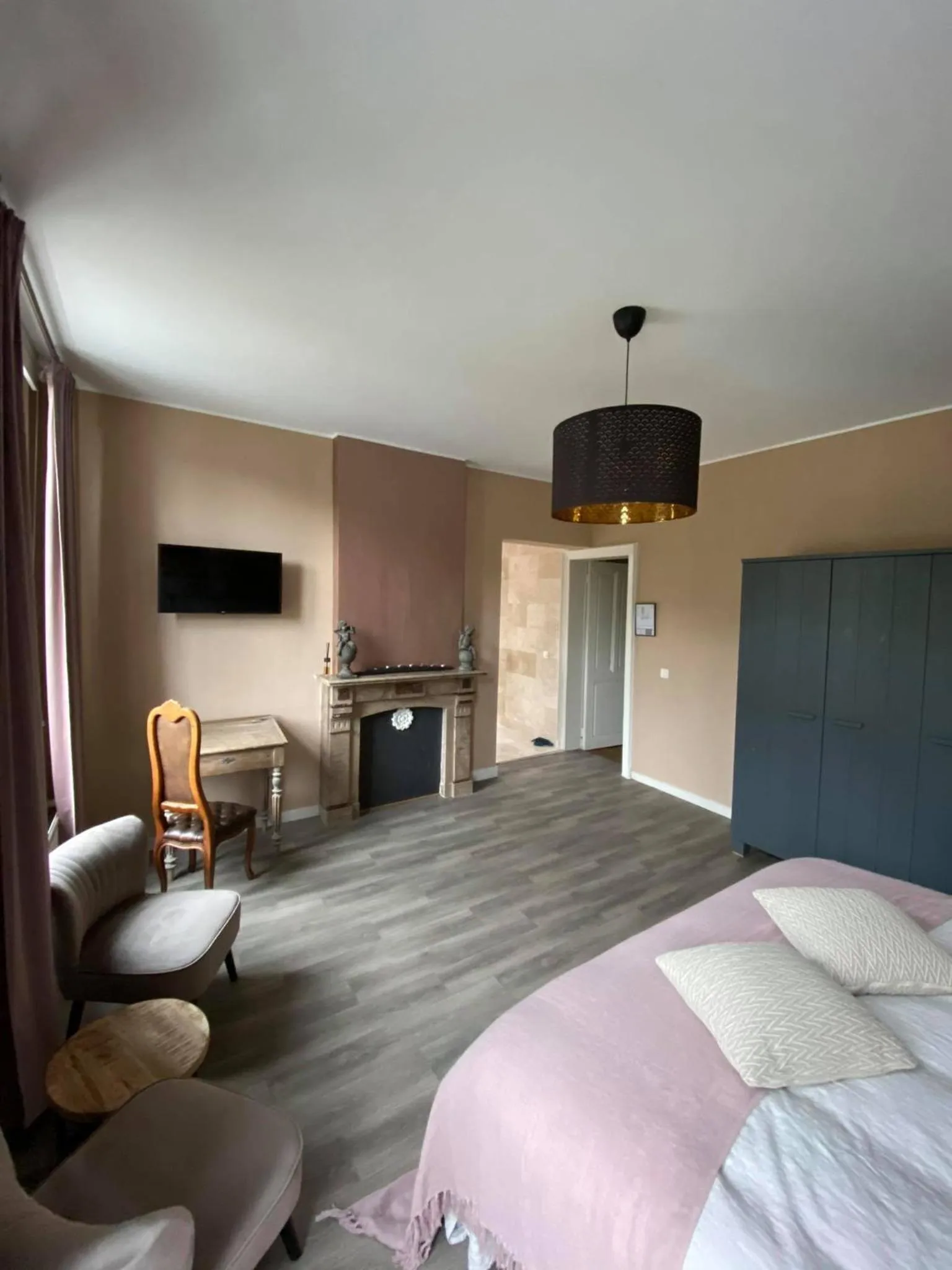 Bed in B&B Het Doctershoes