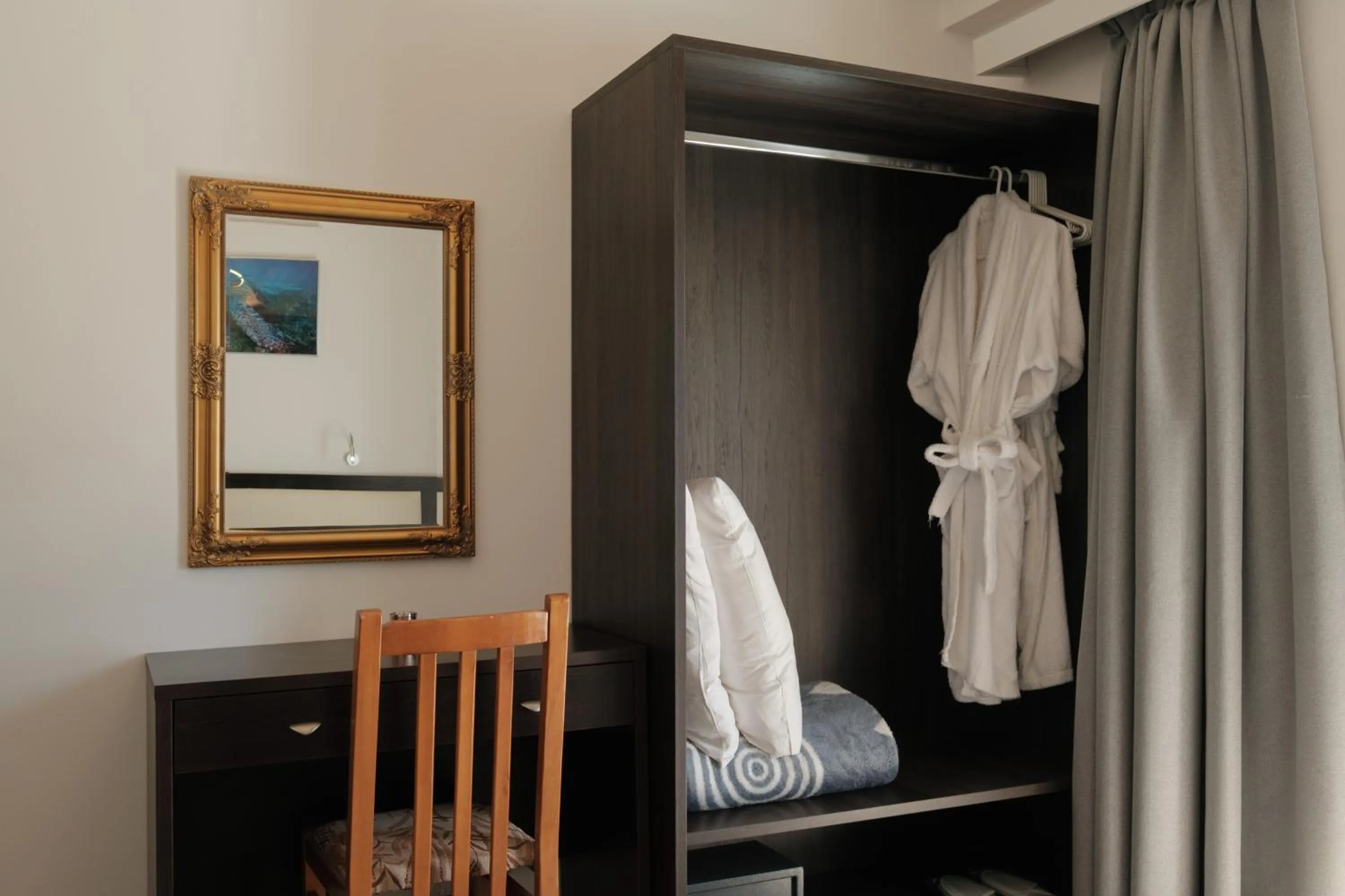 wardrobe in Zeus Throne Suites