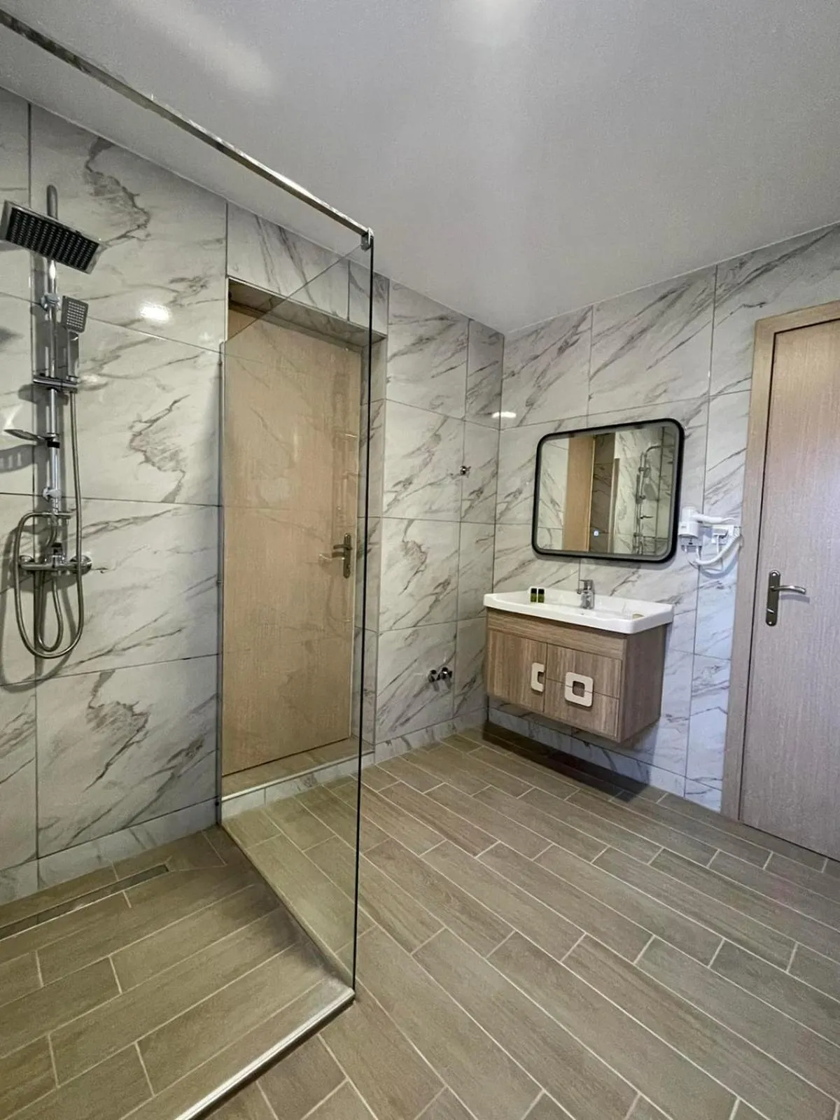 Shower in Zeus Throne Suites