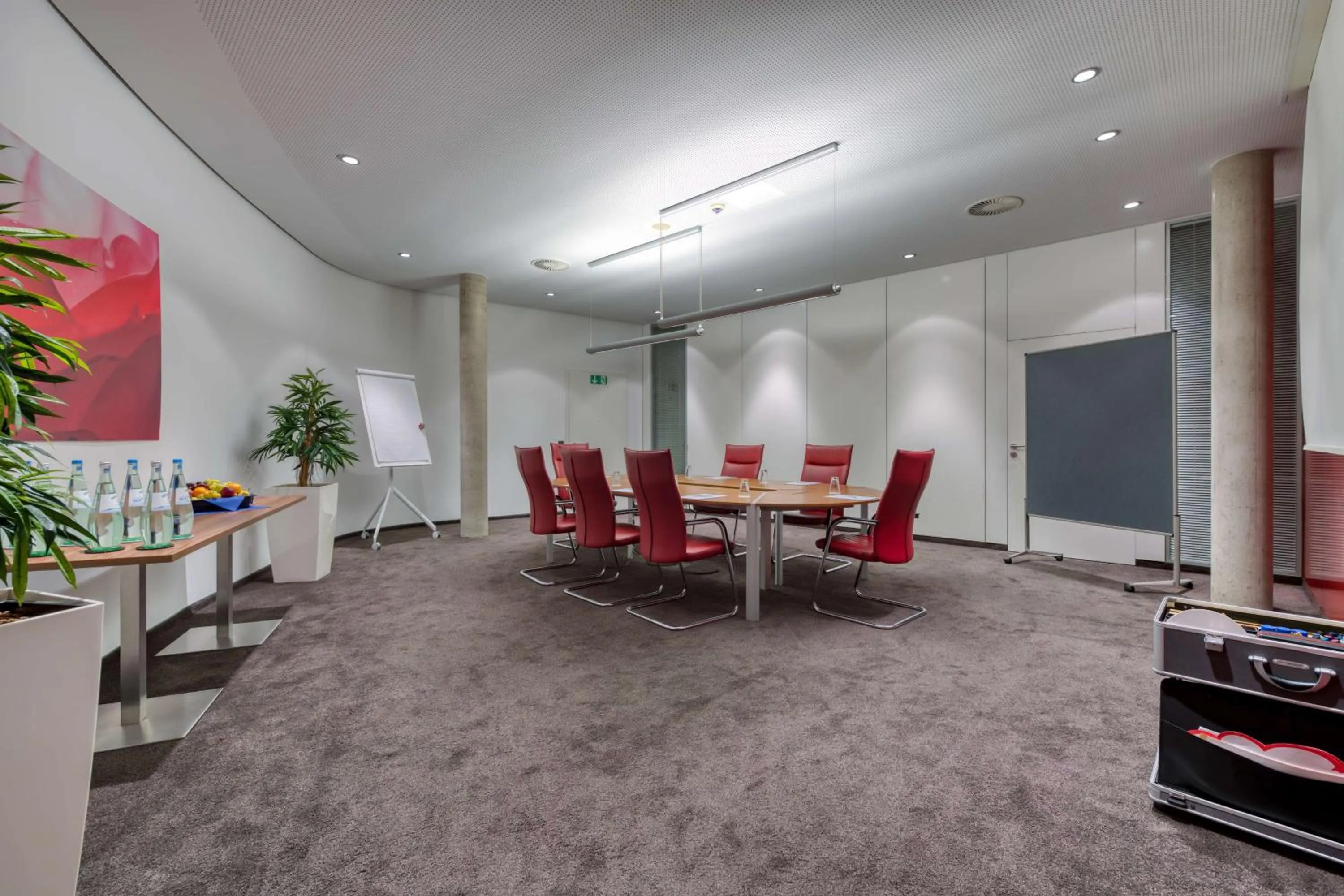 Meeting/conference room in Hilton Garden Inn Stuttgart NeckarPark