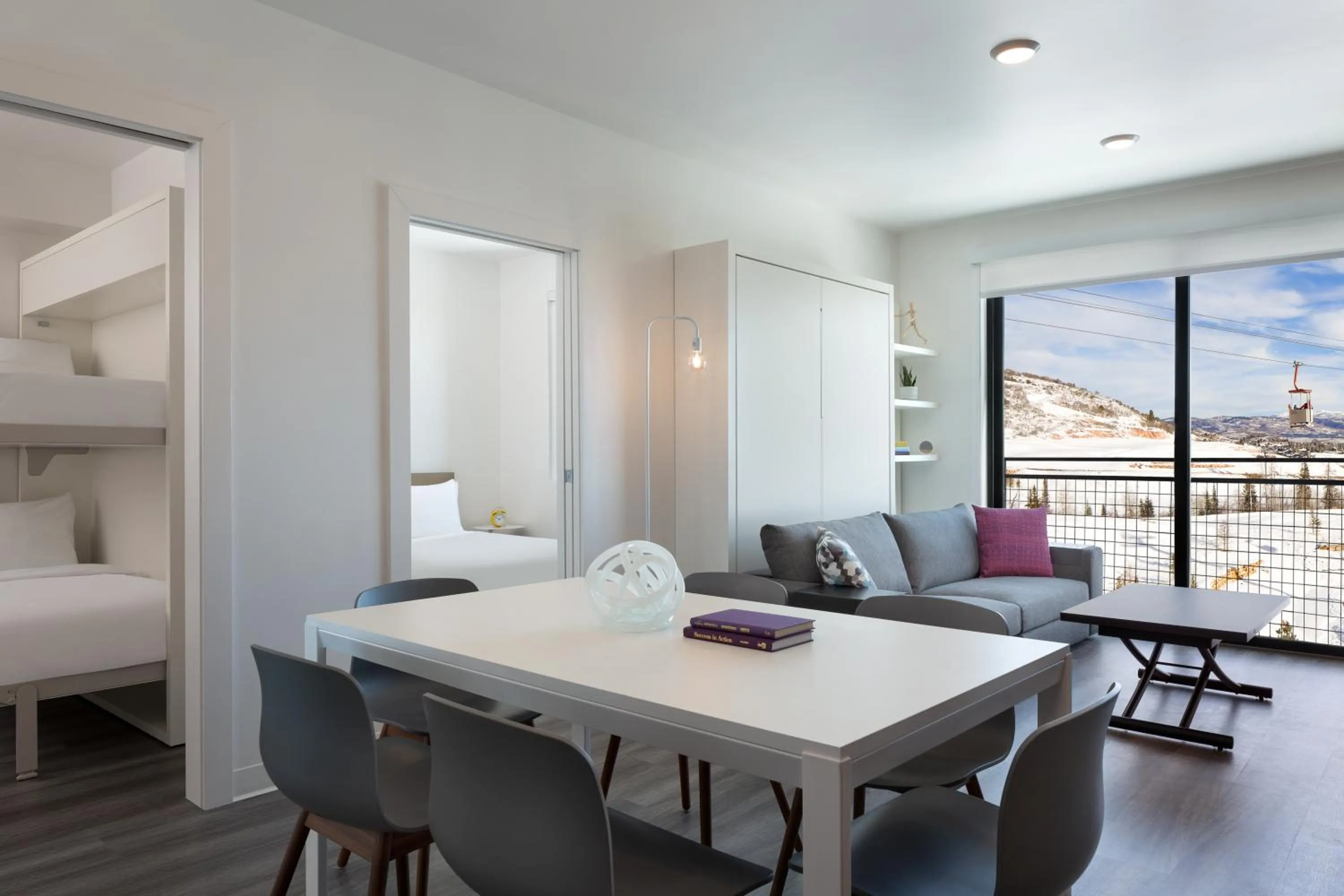 Living room, Bed in Canyon Haus