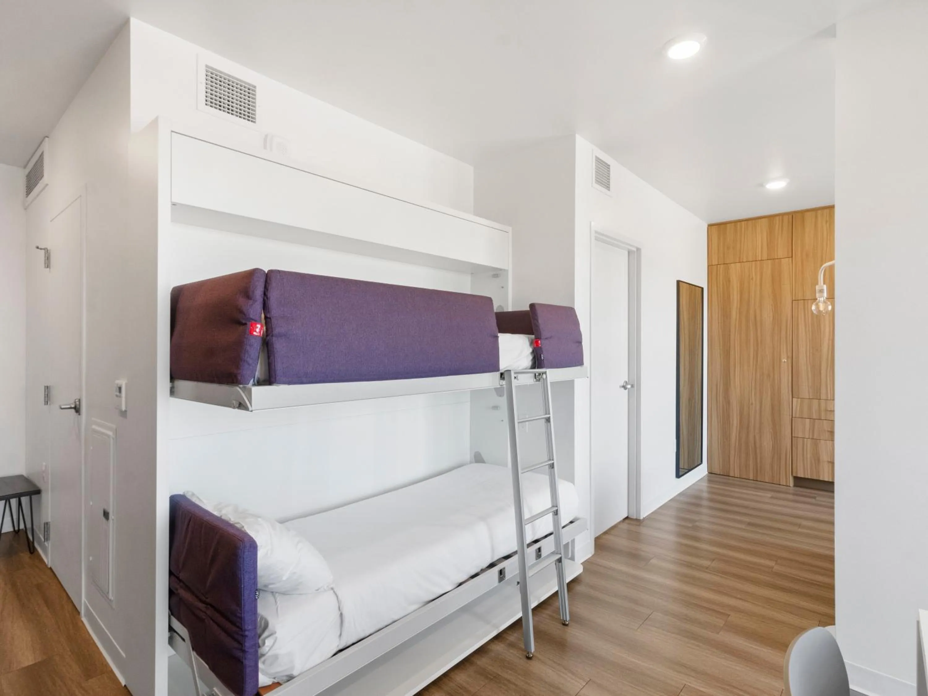 bunk bed, Bed in Canyon Haus