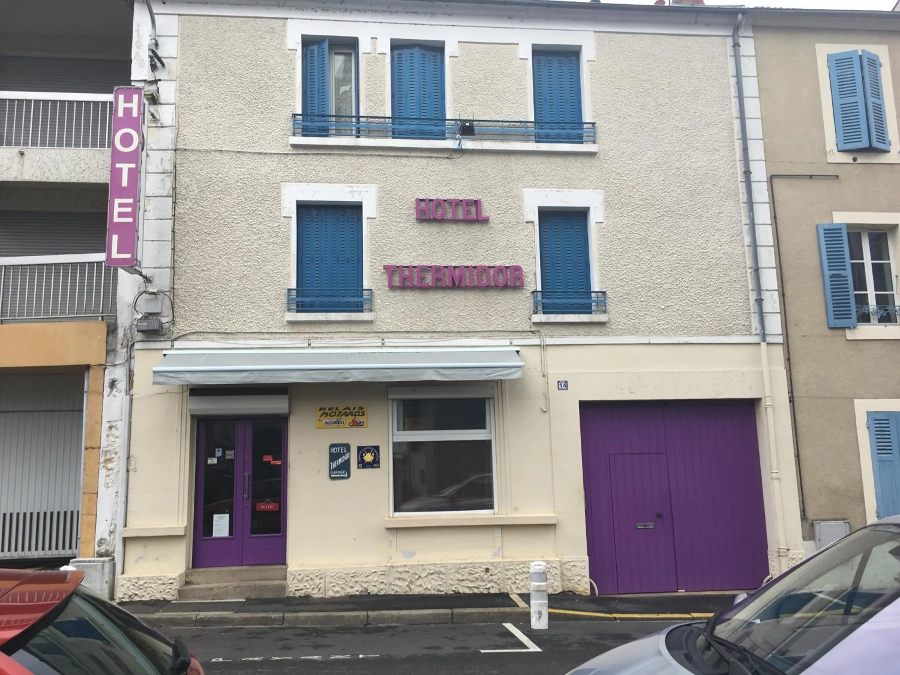 Facade/entrance in Hôtel Thermidor