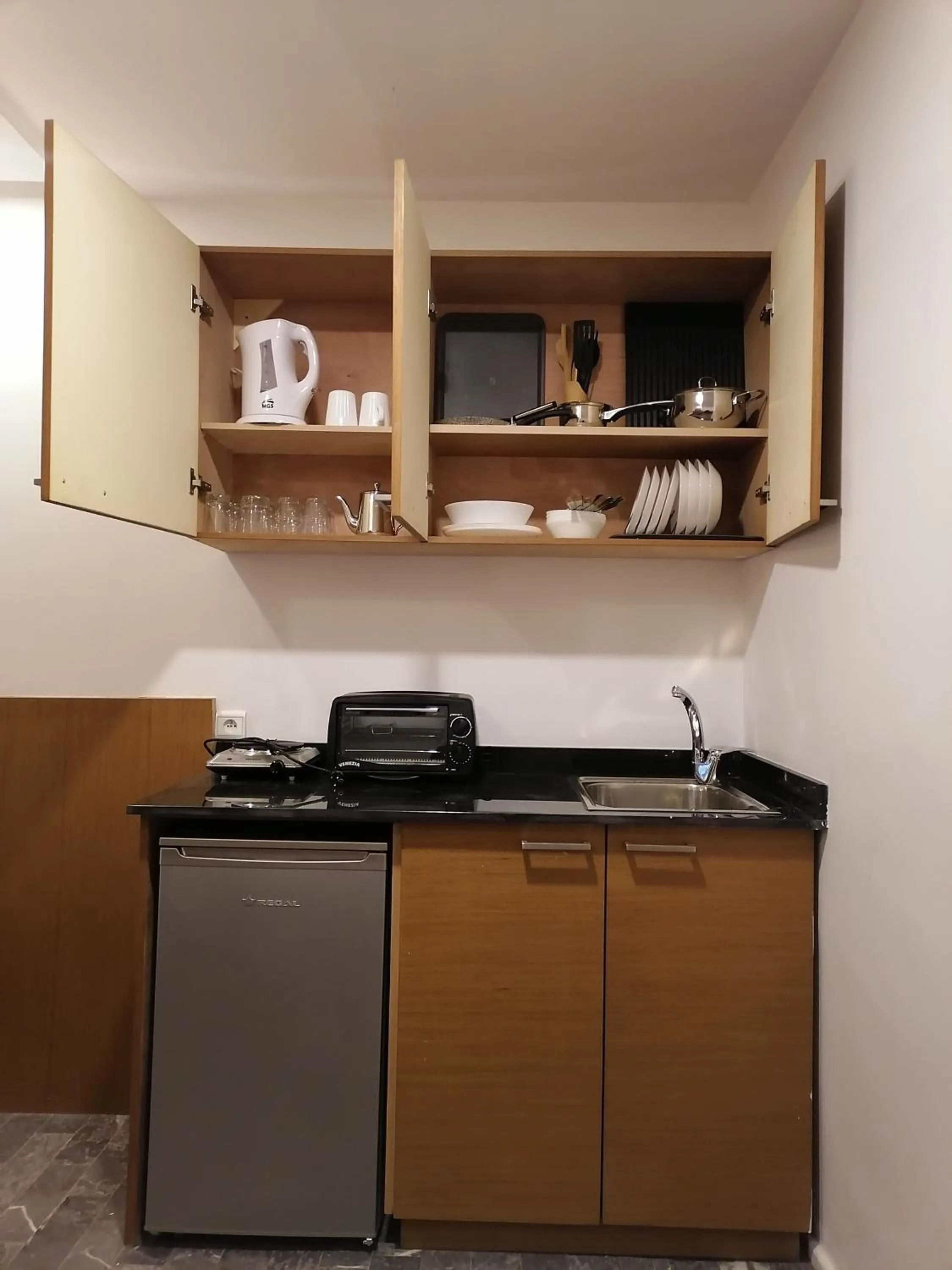 Kitchen or kitchenette in Casa City Break Appart hôtel