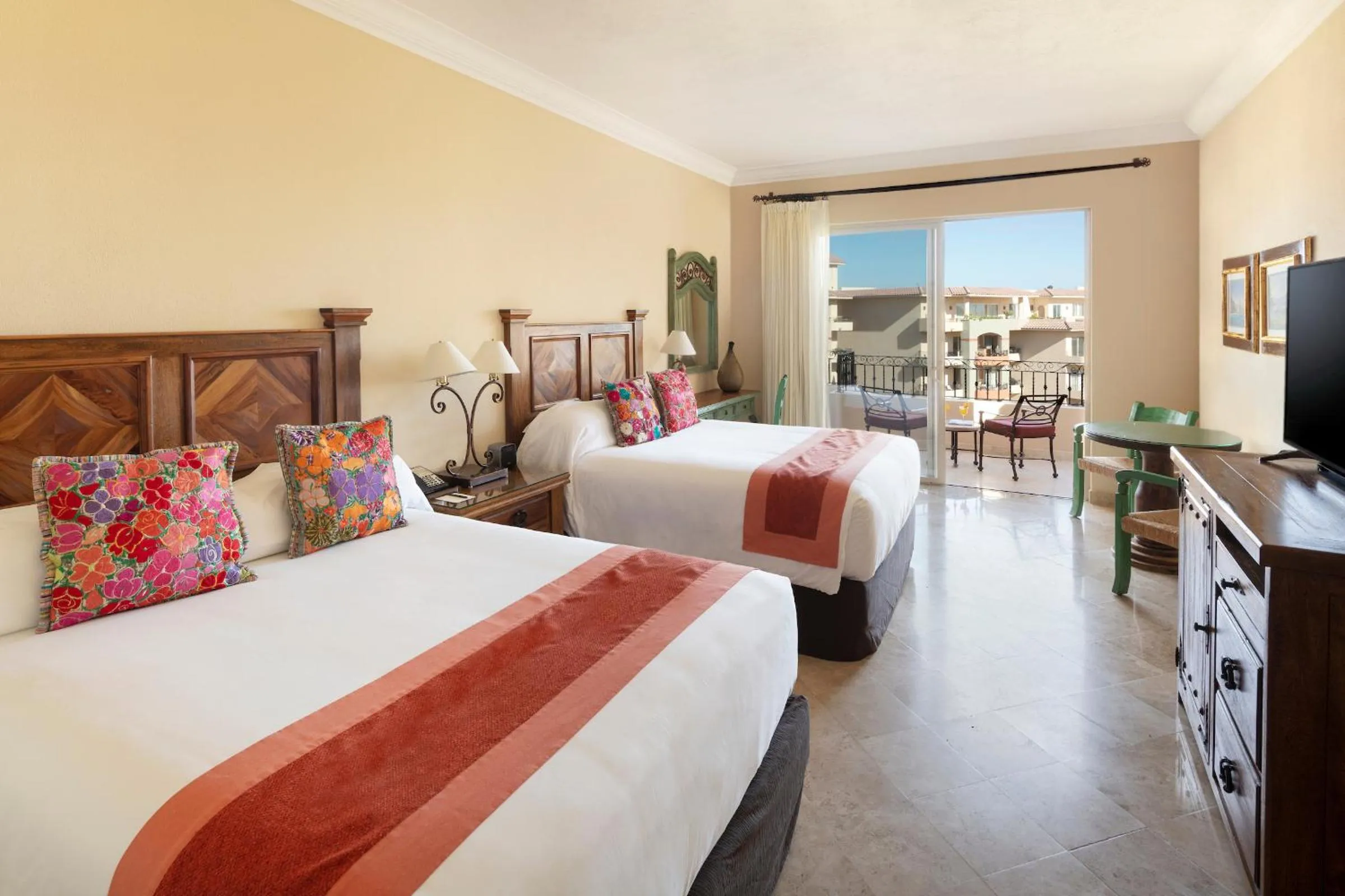 Bed in Villa La Estancia - Medano Beach Villas