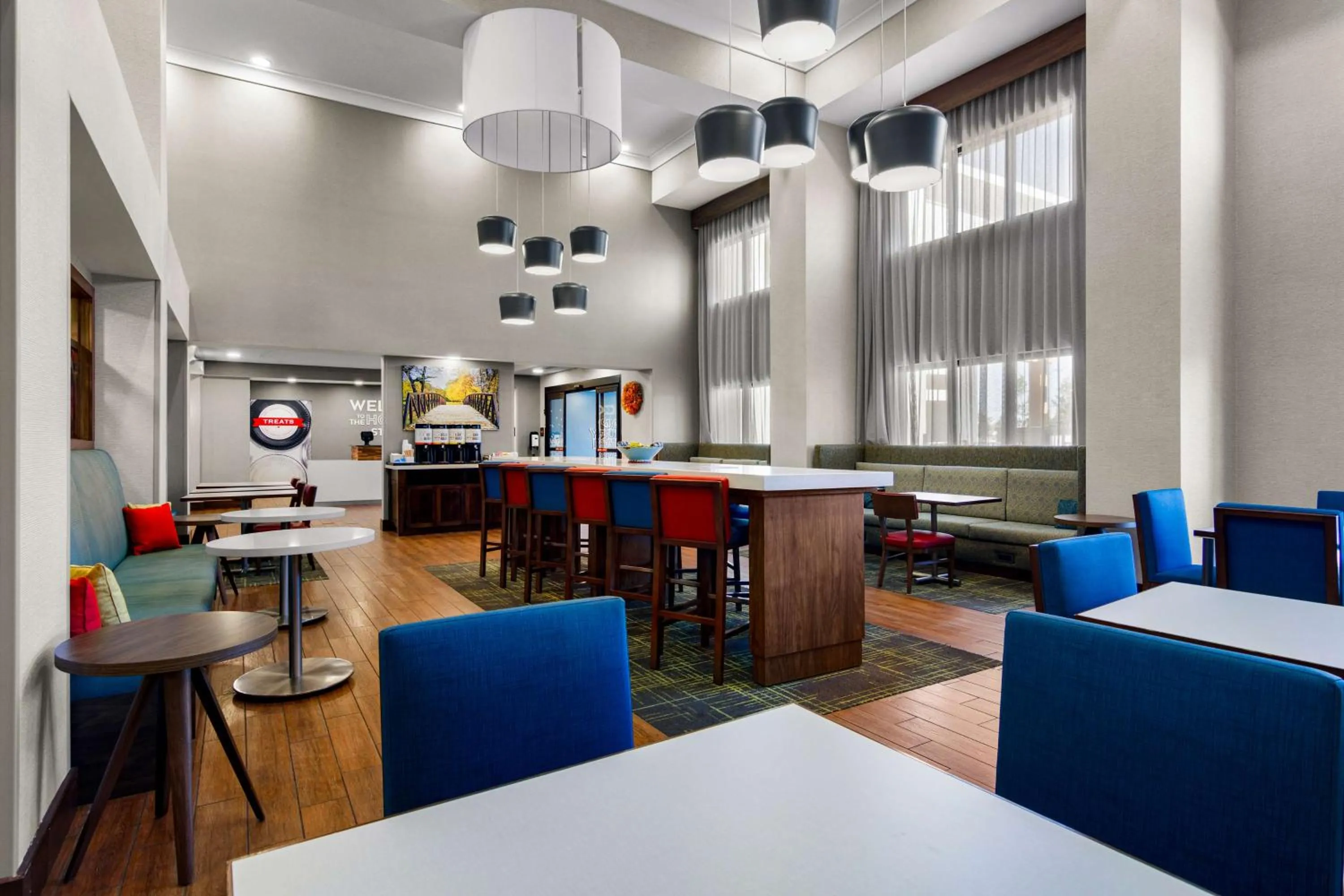 Lobby or reception in Hampton Inn & Suites Schererville