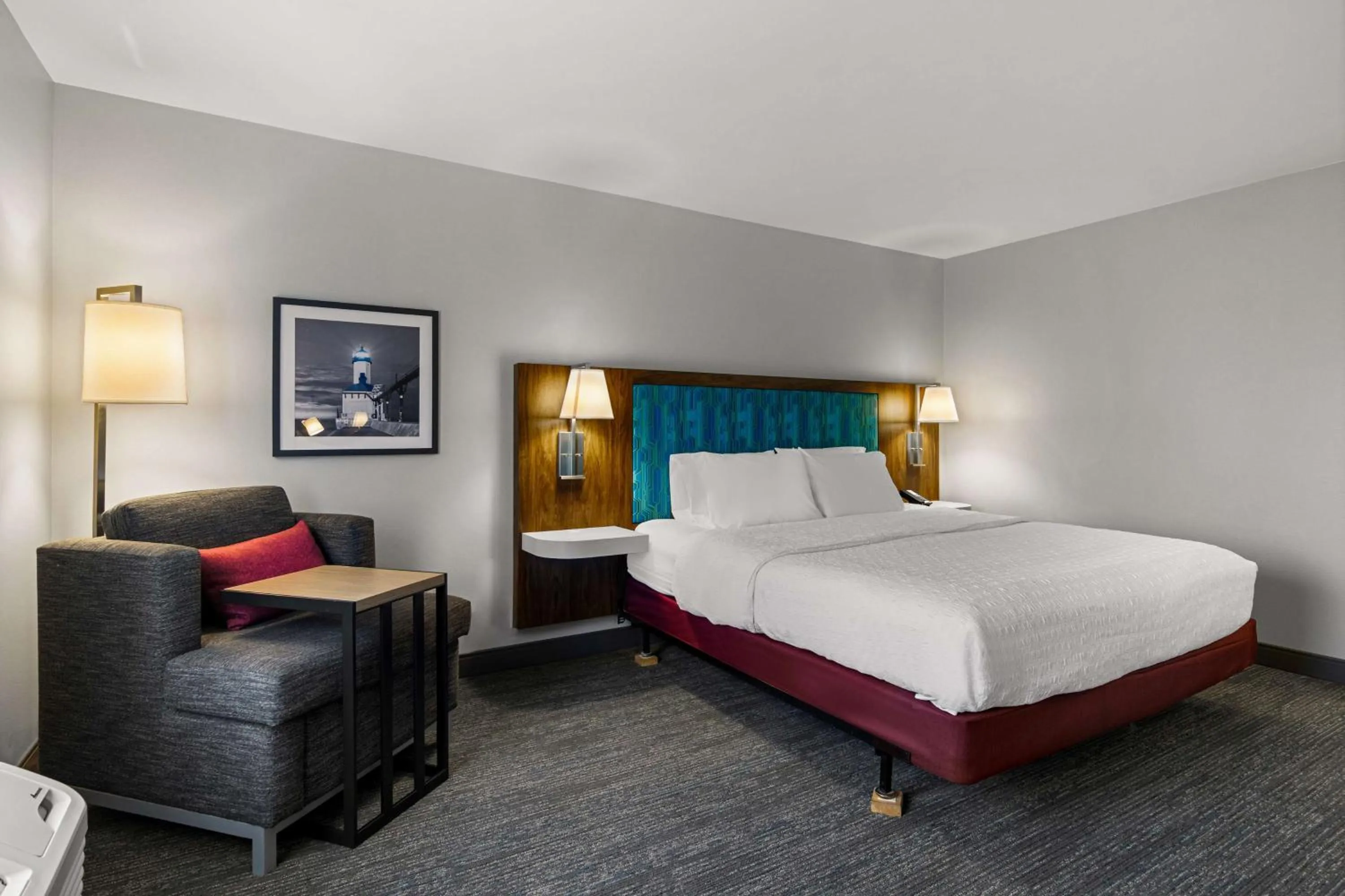 Bed in Hampton Inn & Suites Schererville