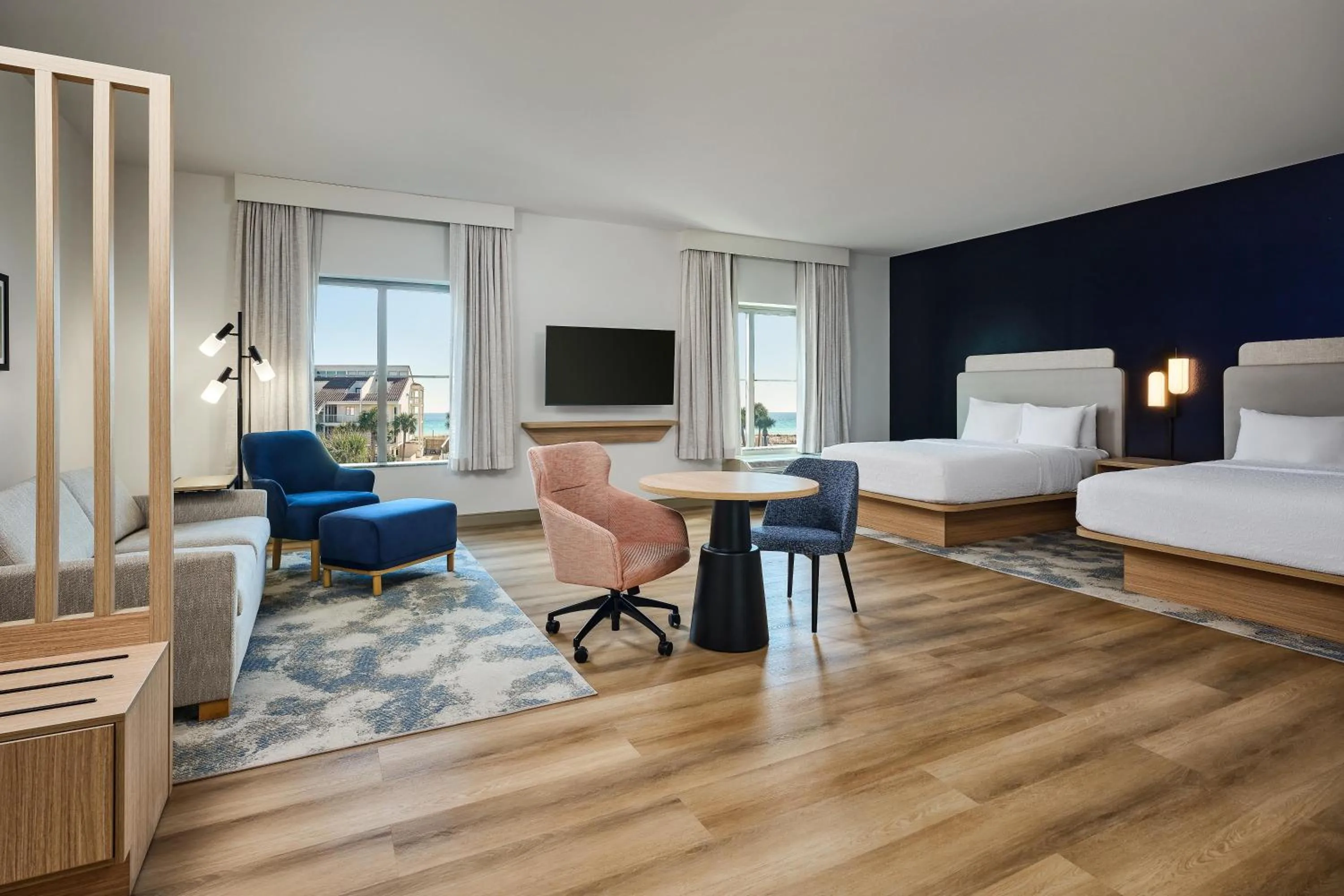 Bedroom, Bed in Hampton Inn & Suites Destin