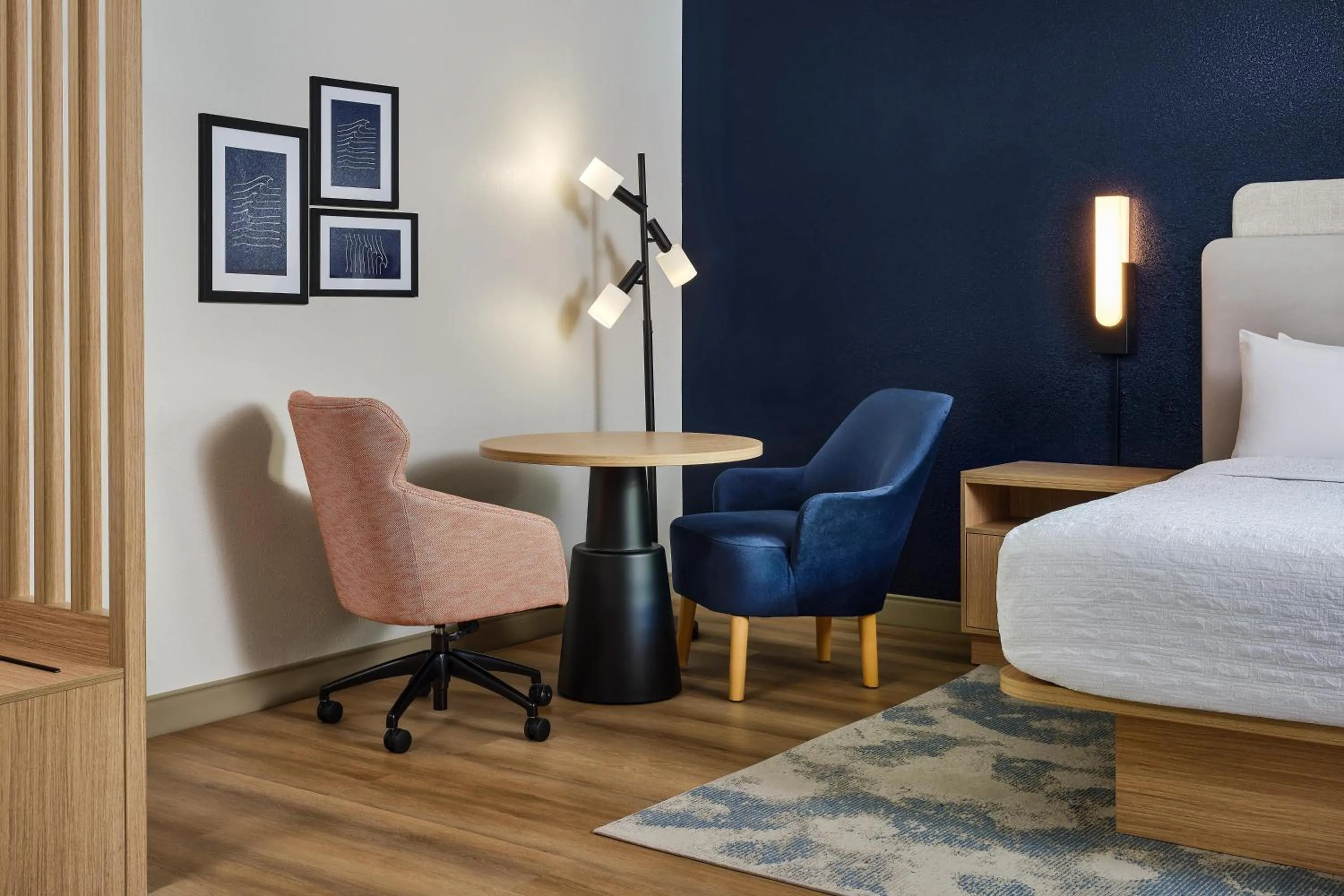 Bed in Hampton Inn & Suites Destin