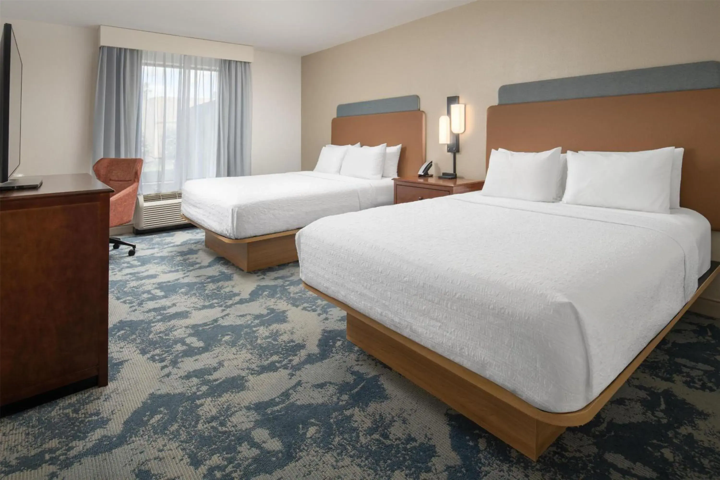 Queen Room with Two Queen Beds - Mobility and Hearing Access/Non-Smoking in Hampton Inn Kimball Queen Room with Two Queen Beds - Mobility and Hearing Access/Non-Smoking in Hampton Inn Kimball