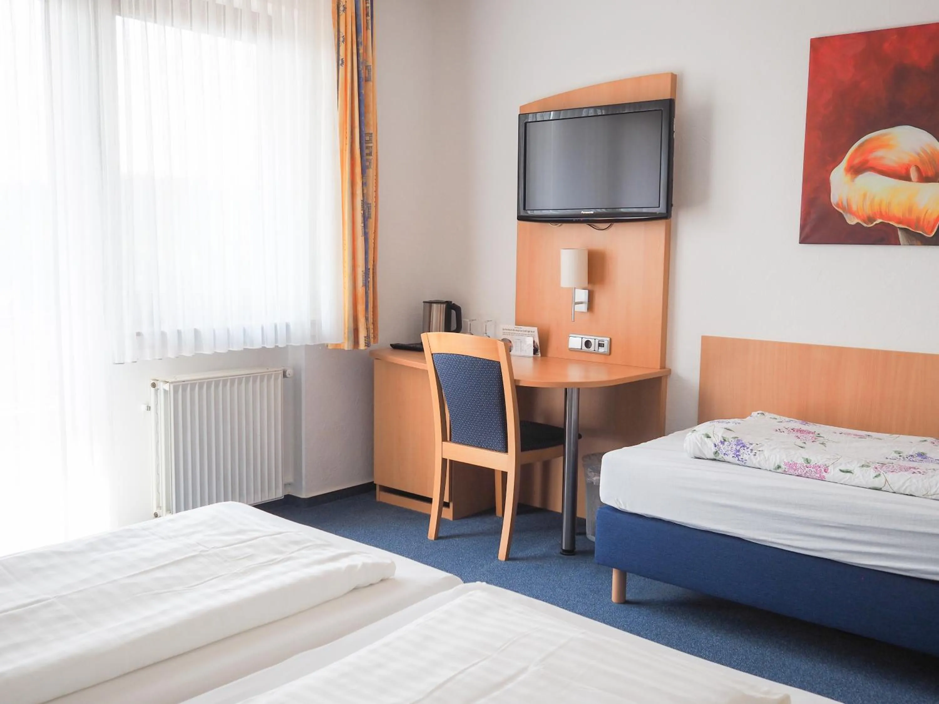 TV and multimedia, Bed in Hotel zur Burg Nürburg