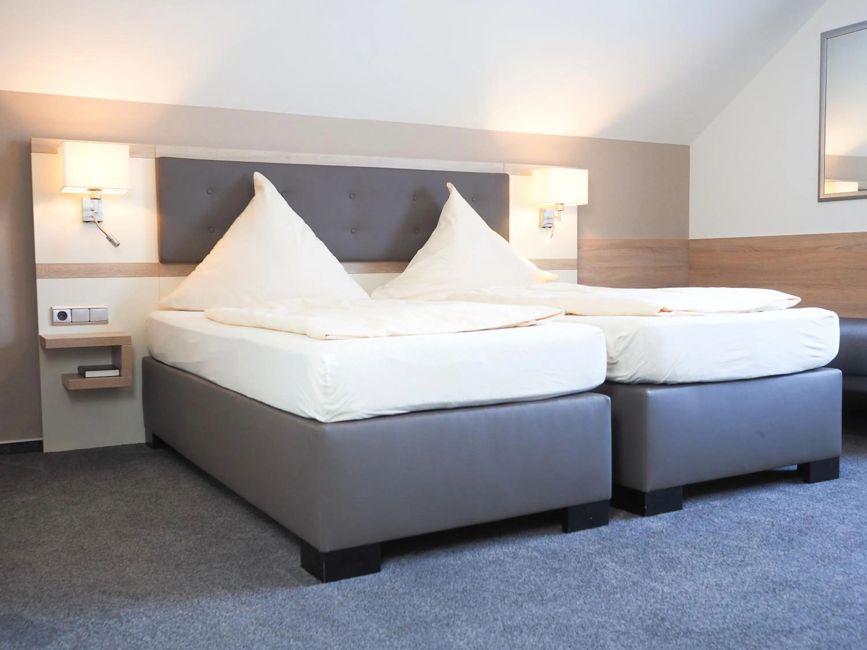 Bed in Hotel zur Burg Nürburg