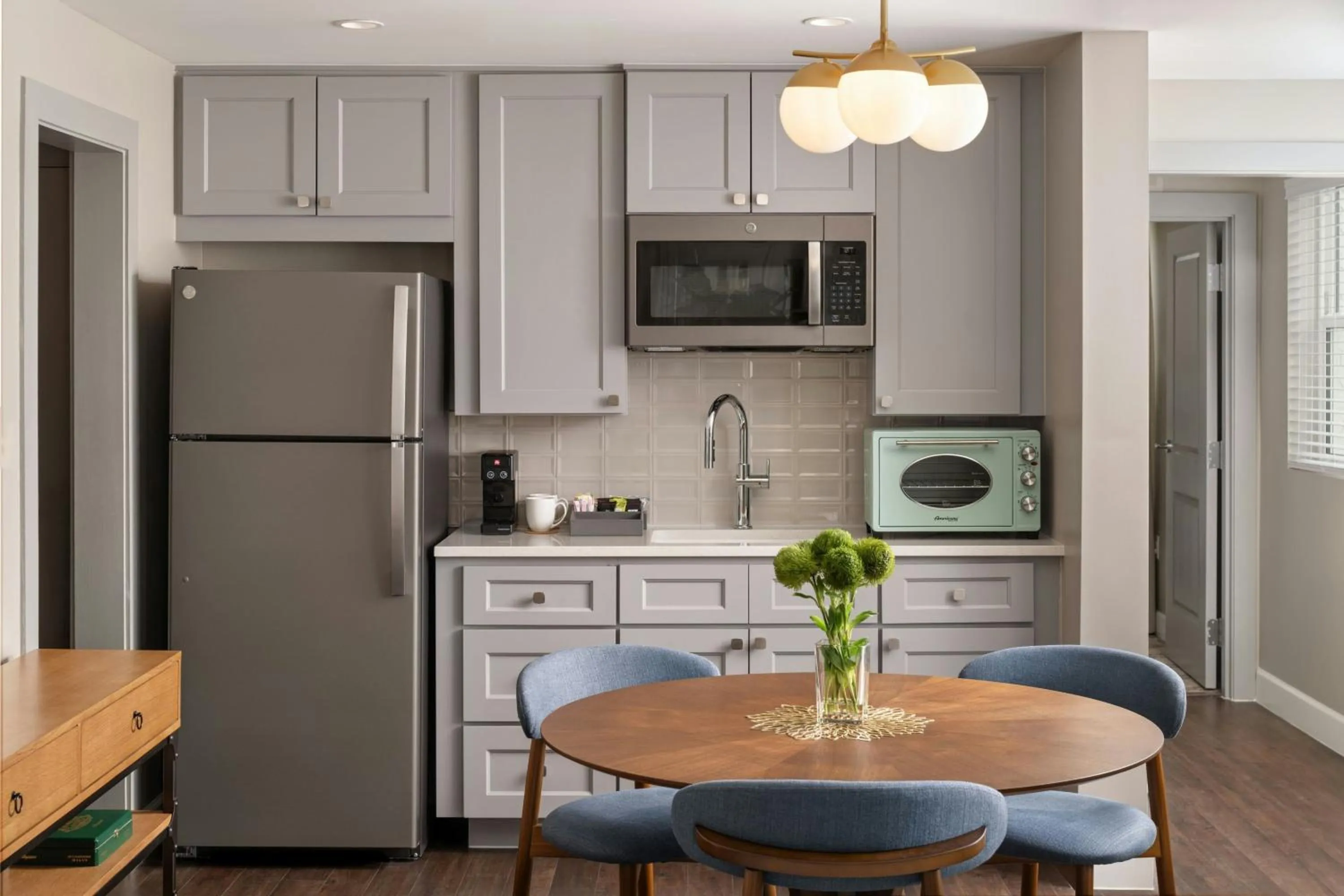 Kitchen or kitchenette in Epicurean Hotel, Autograph Collection