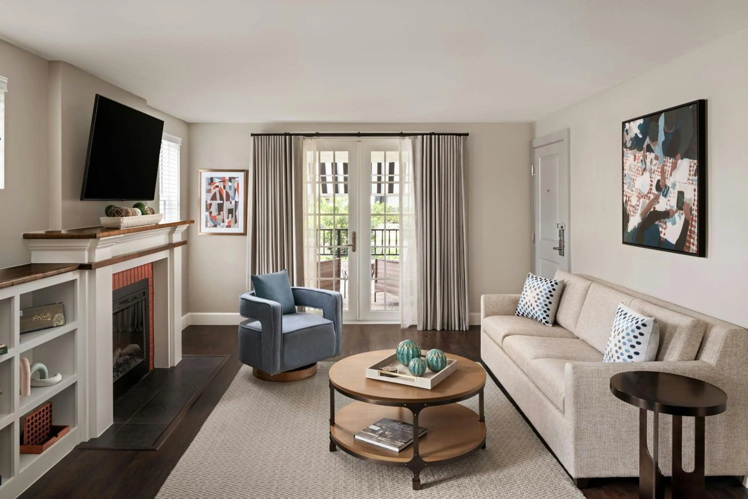 Living room in Epicurean Hotel, Autograph Collection