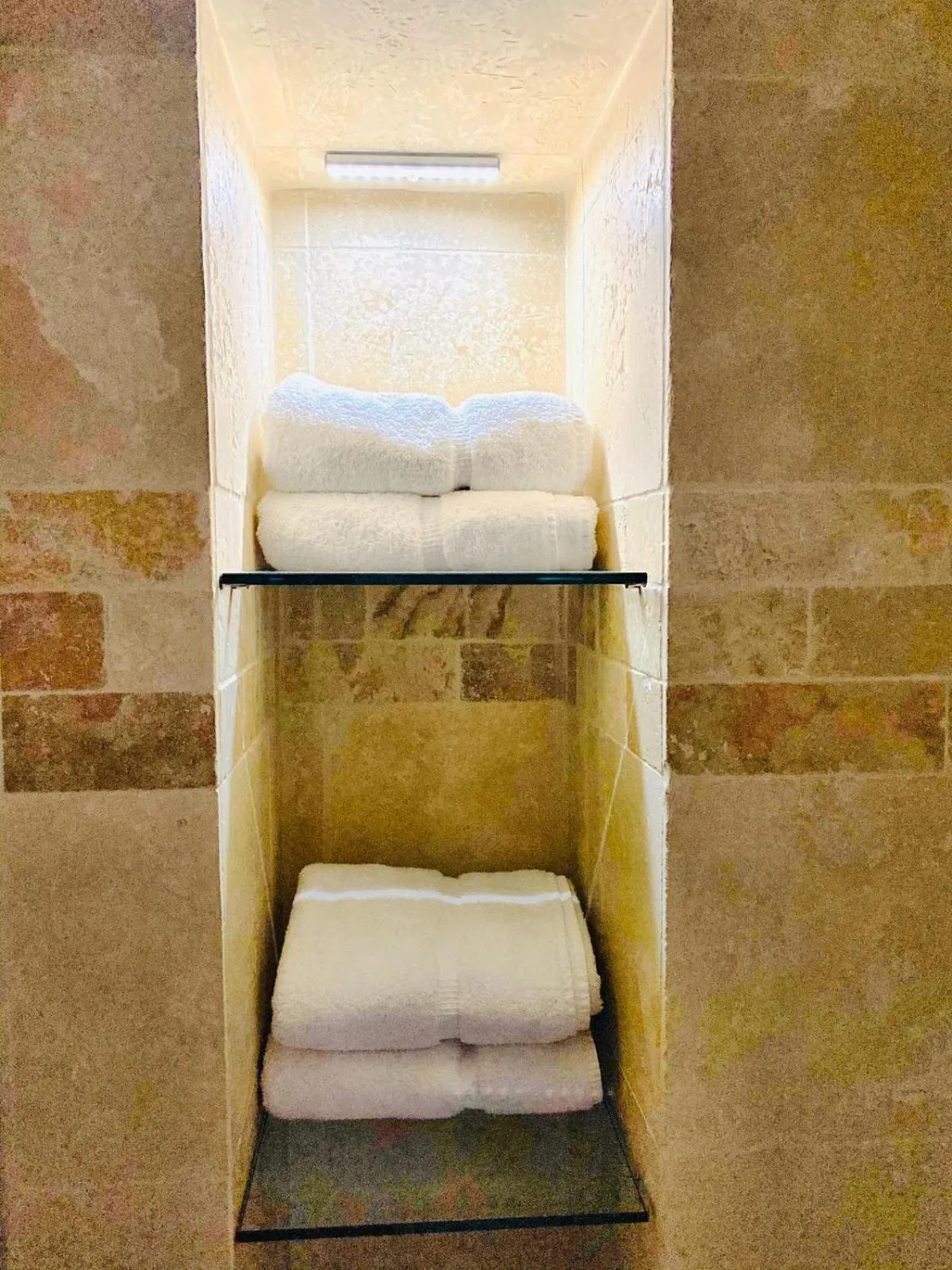 Hamilton Cove-Boho Chic Villa w/Golf Cart...No pets.