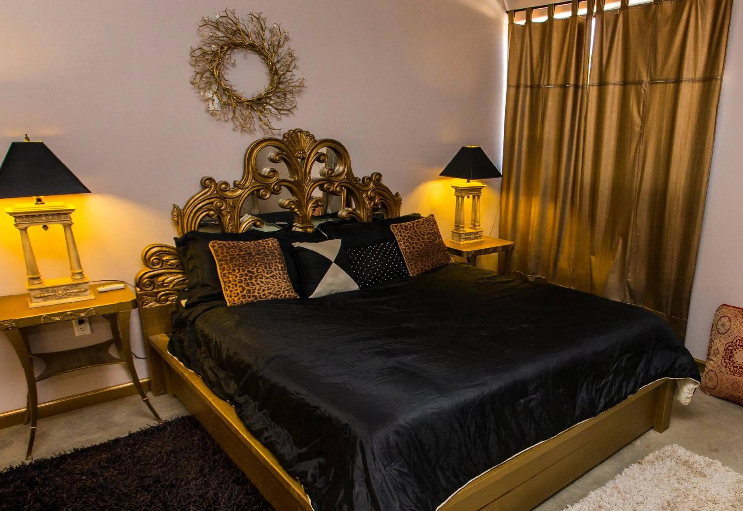 Bed in Starlight Boutique Hotel Pioneertown