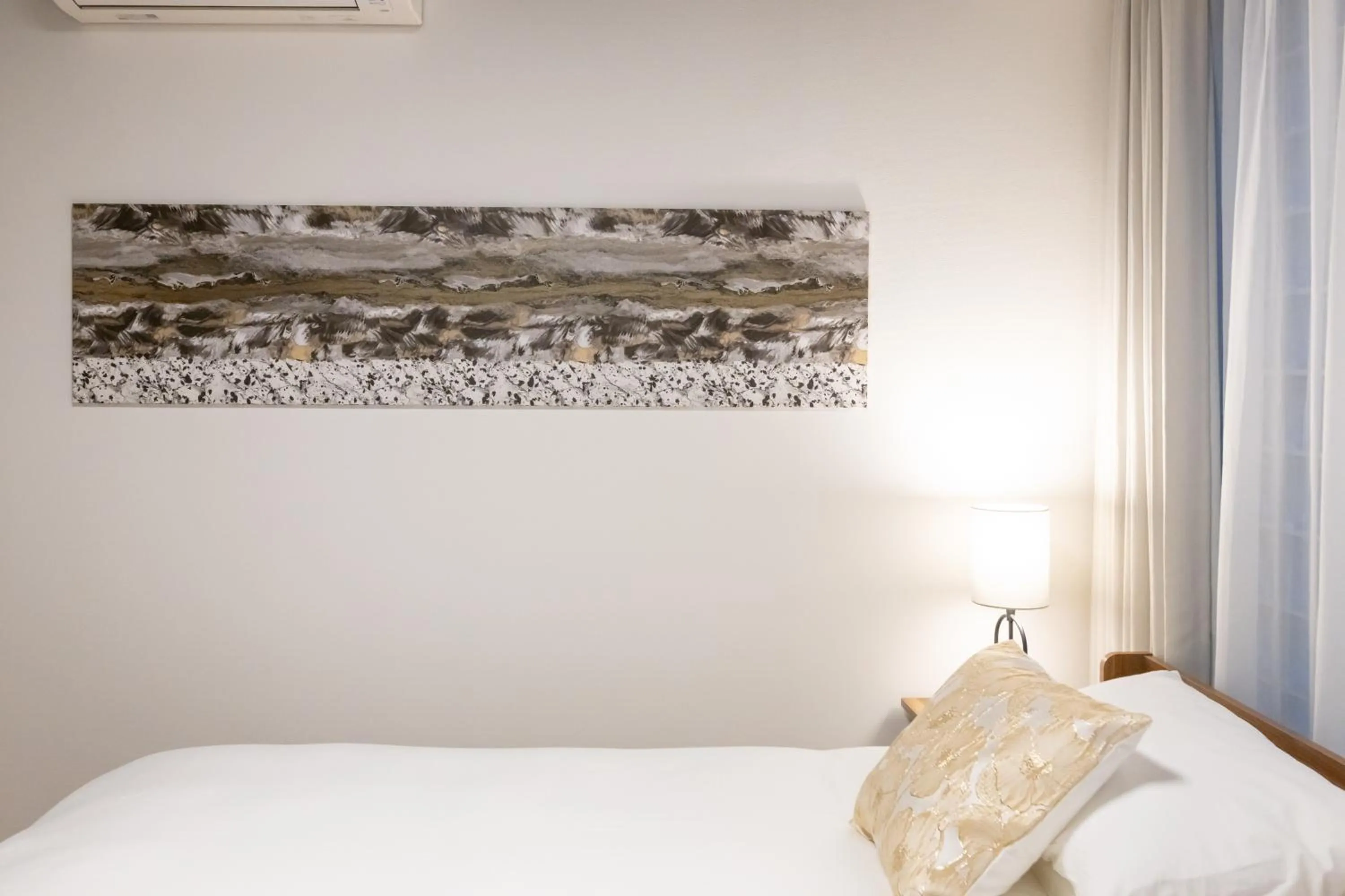 Bed in Atrium Deluxe Apartments Osaka - Self Check-In Only