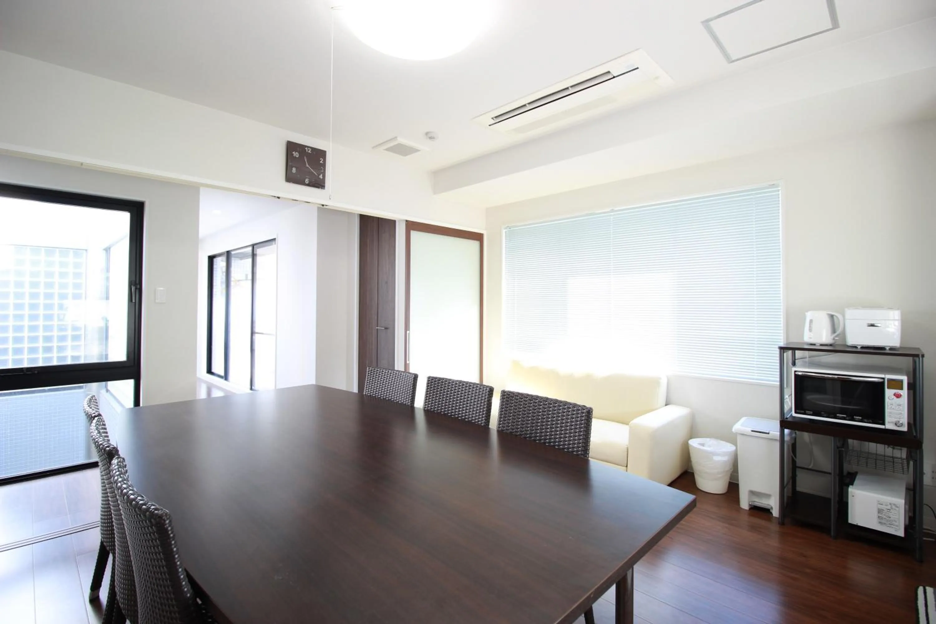 Dining area in Atrium Deluxe Apartments Osaka - Self Check-In Only