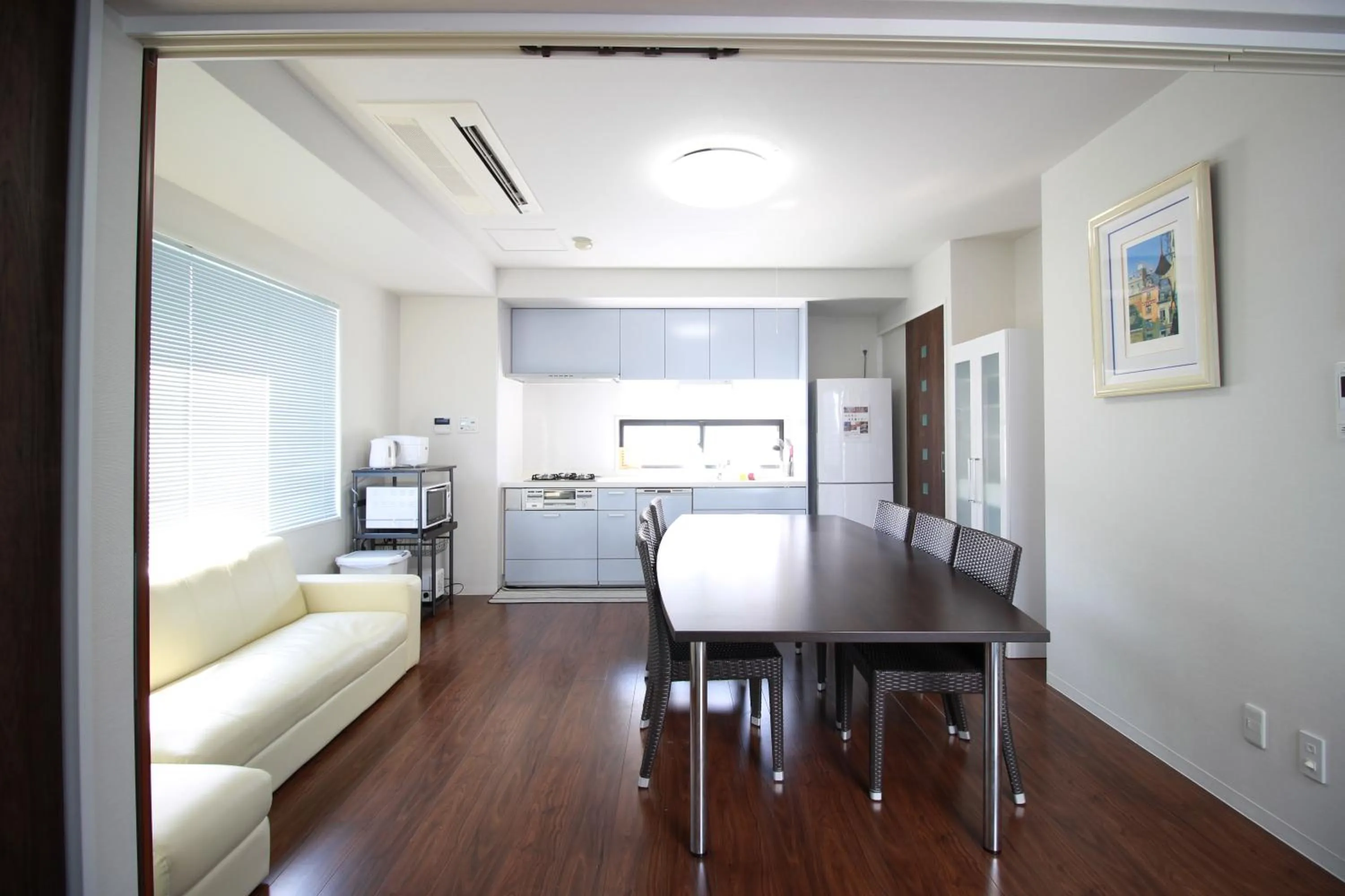 Living room in Atrium Deluxe Apartments Osaka - Self Check-In Only