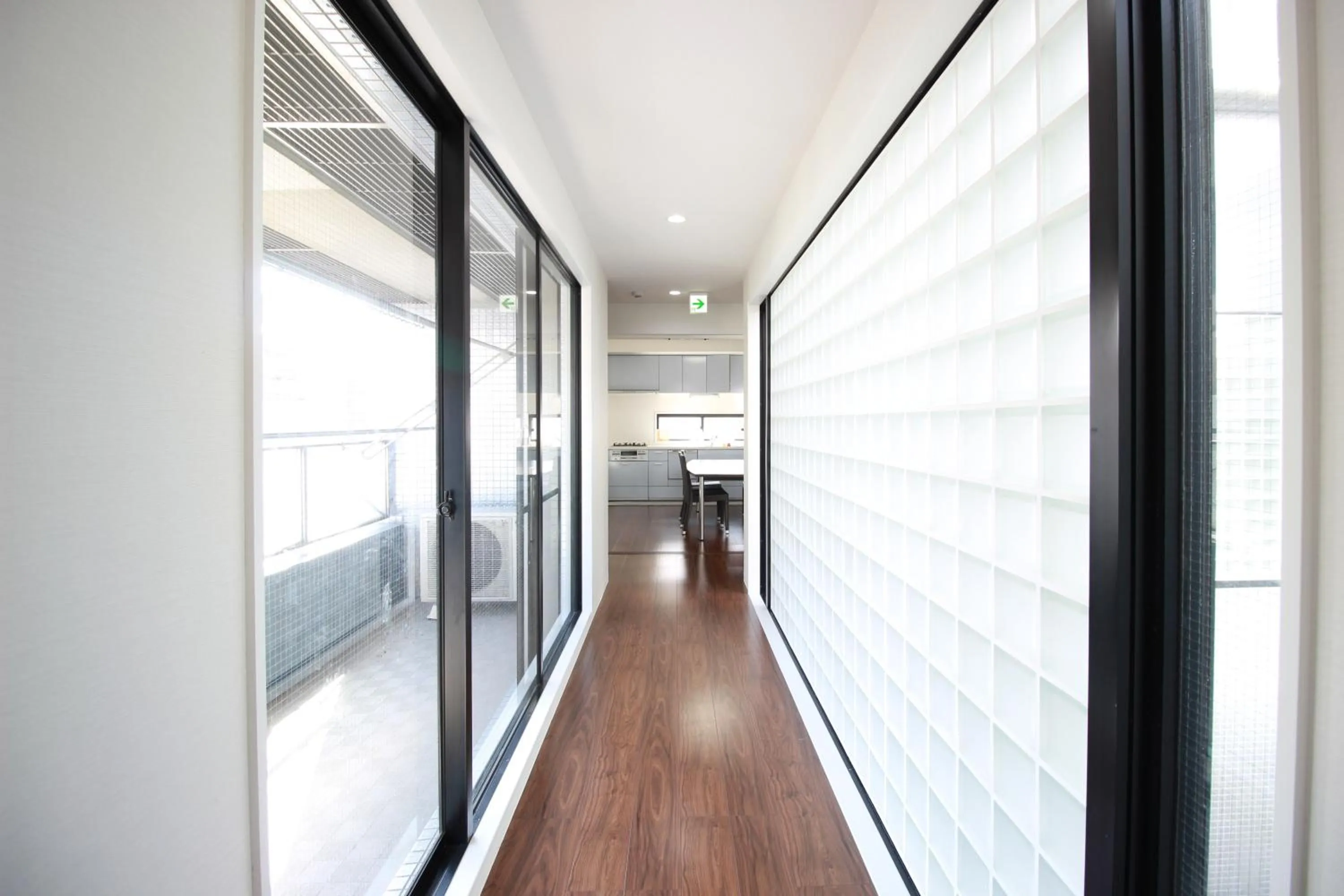 Atrium Deluxe Apartments Osaka - Self Check-In Only