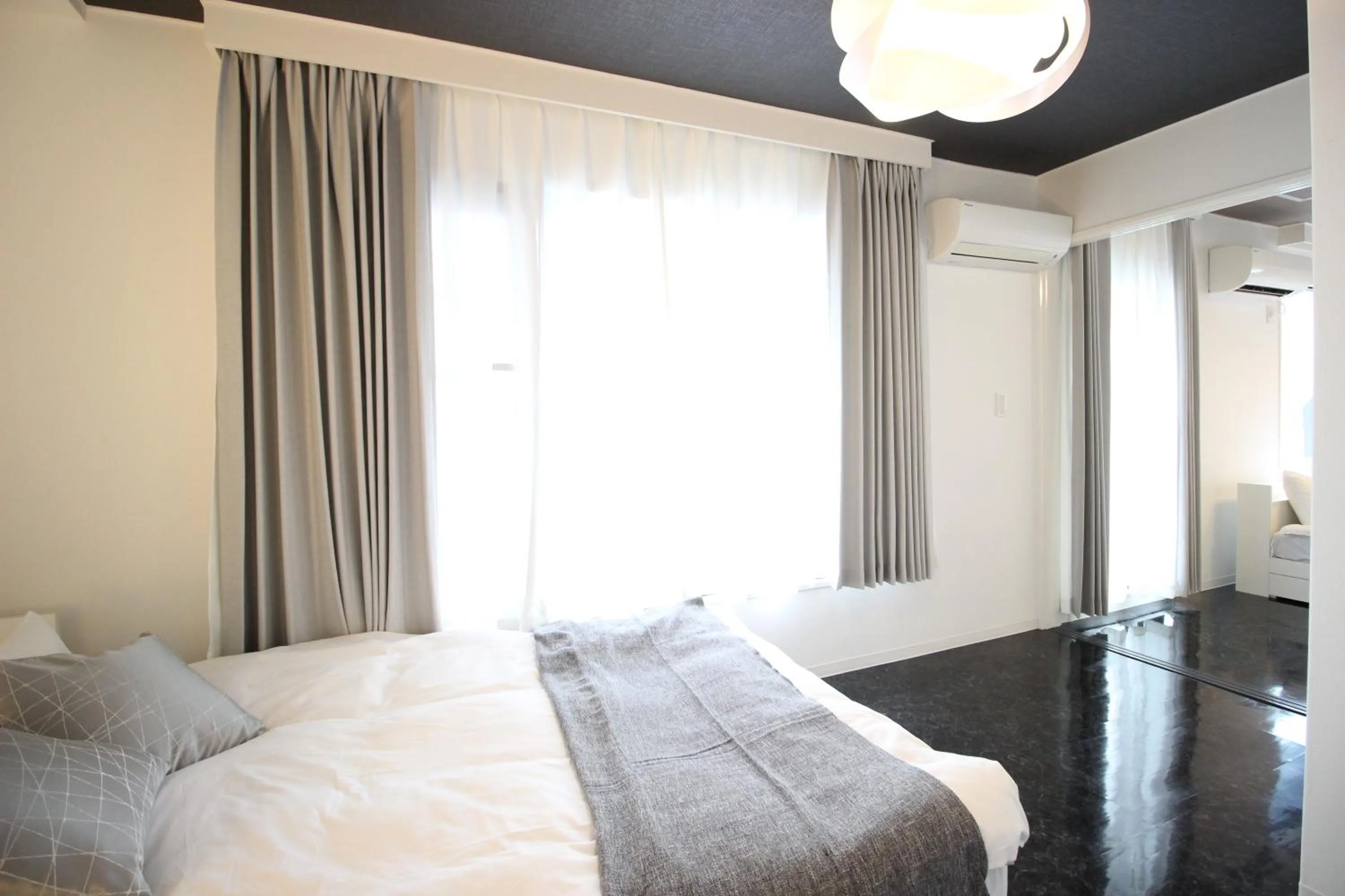 Bed in Atrium Deluxe Apartments Osaka - Self Check-In Only