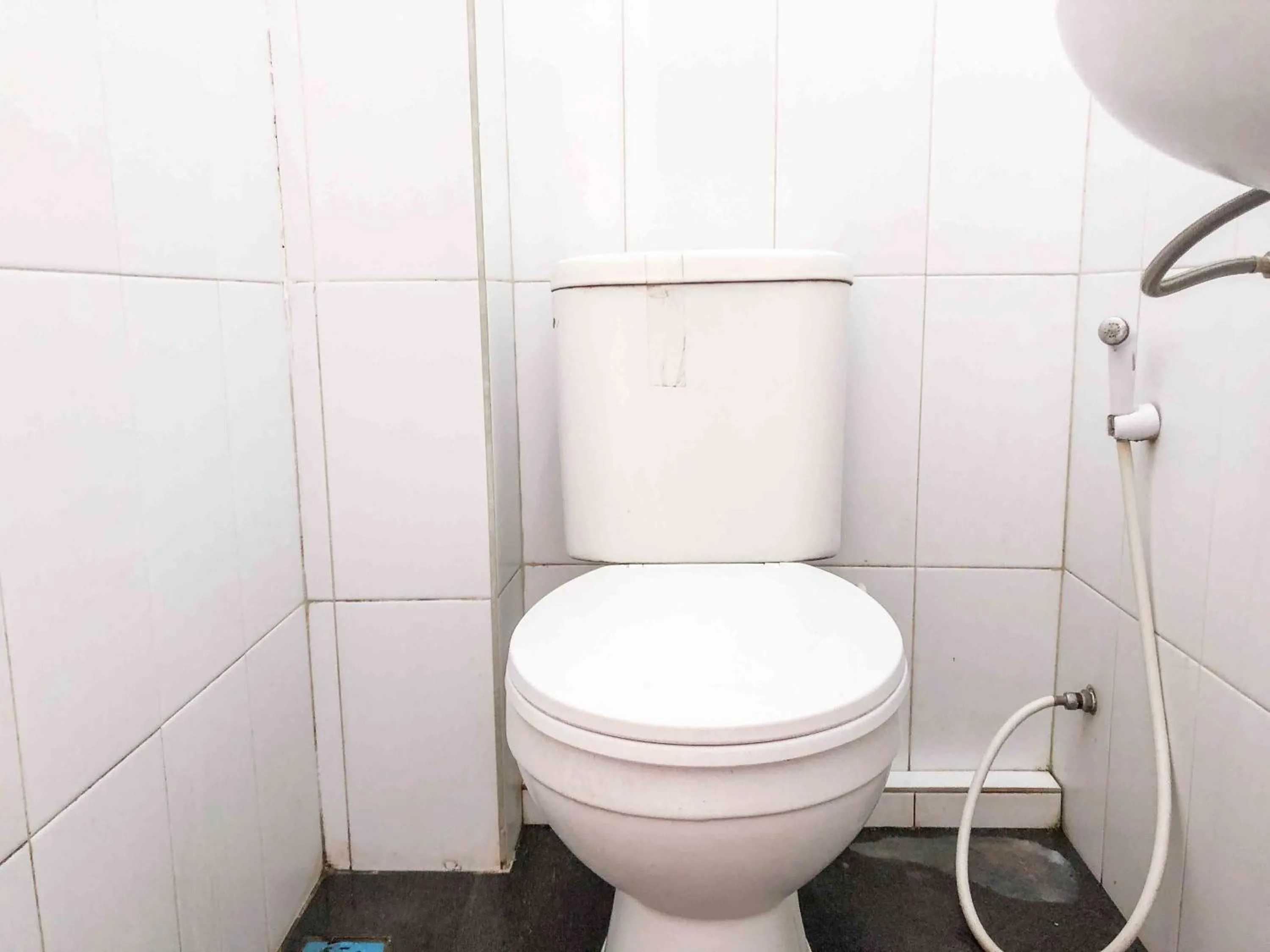 RedDoorz near Eco Green Park Batu