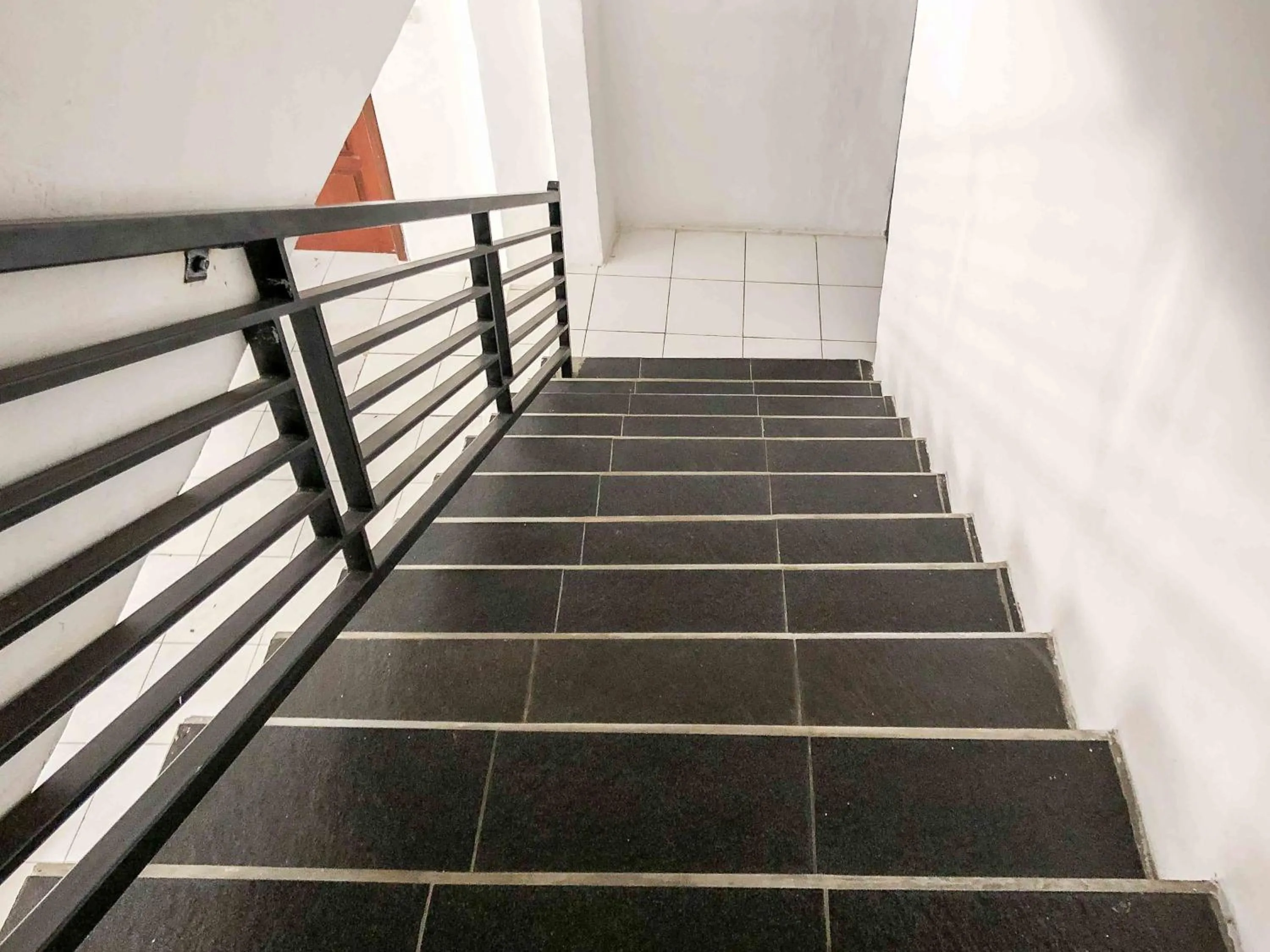 RedDoorz near Eco Green Park Batu