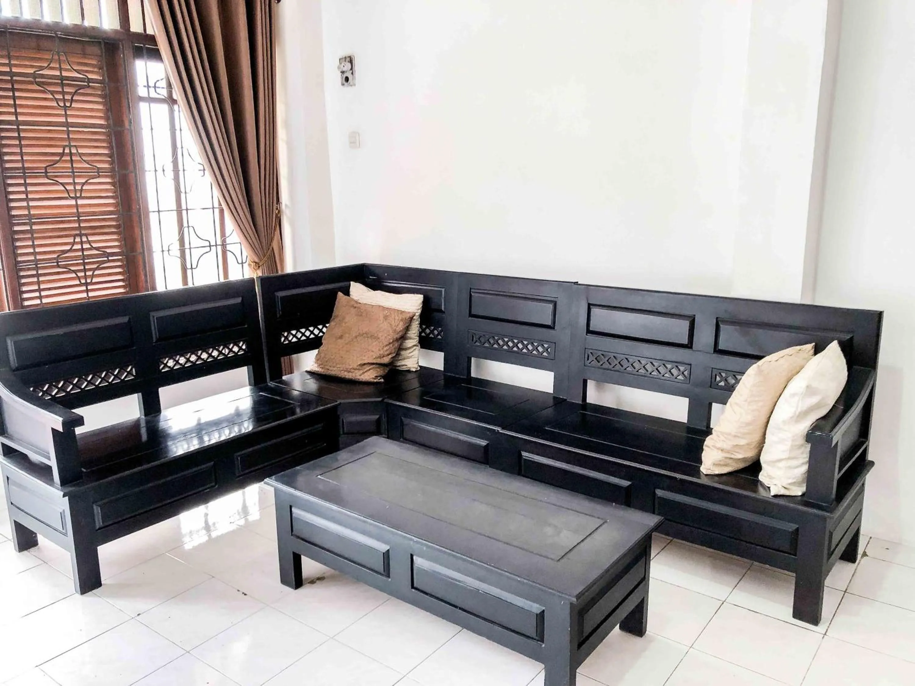 RedDoorz near Eco Green Park Batu