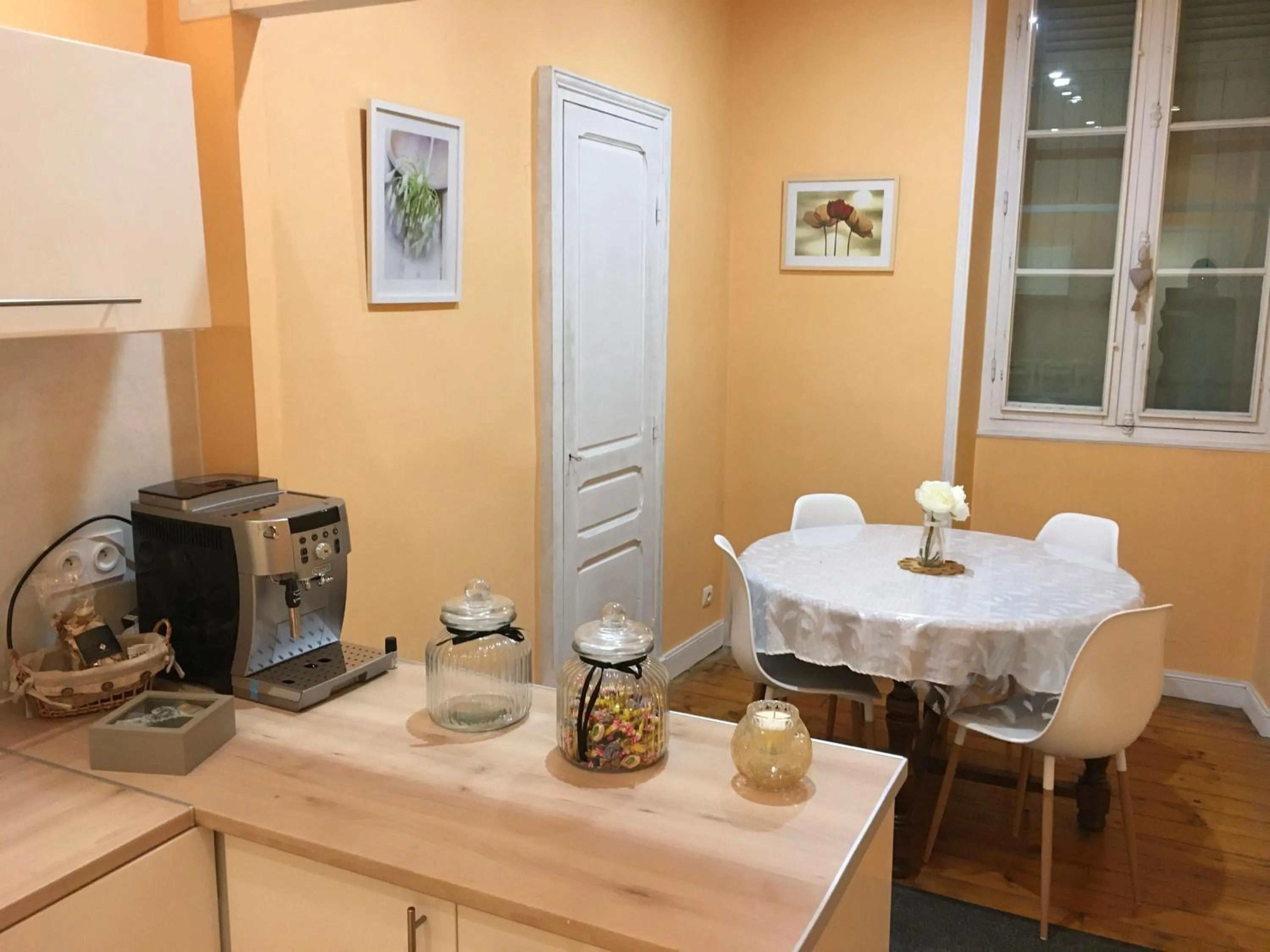 Kitchen or kitchenette in L'hommage