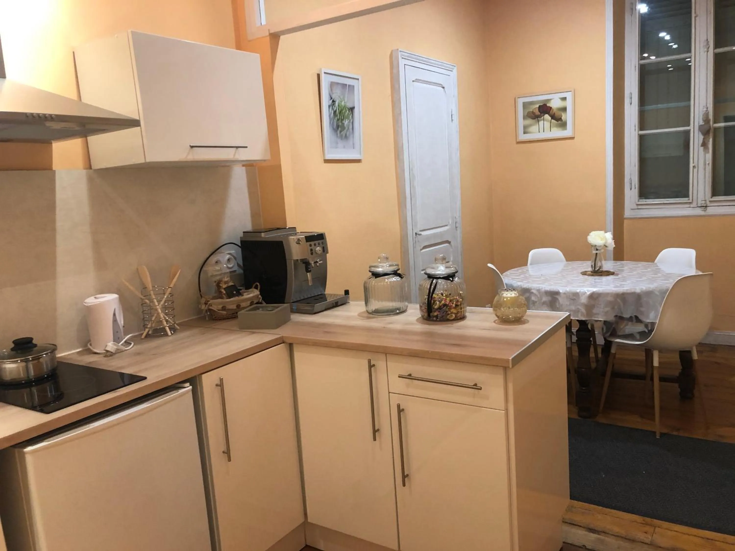 Kitchen or kitchenette in L'hommage