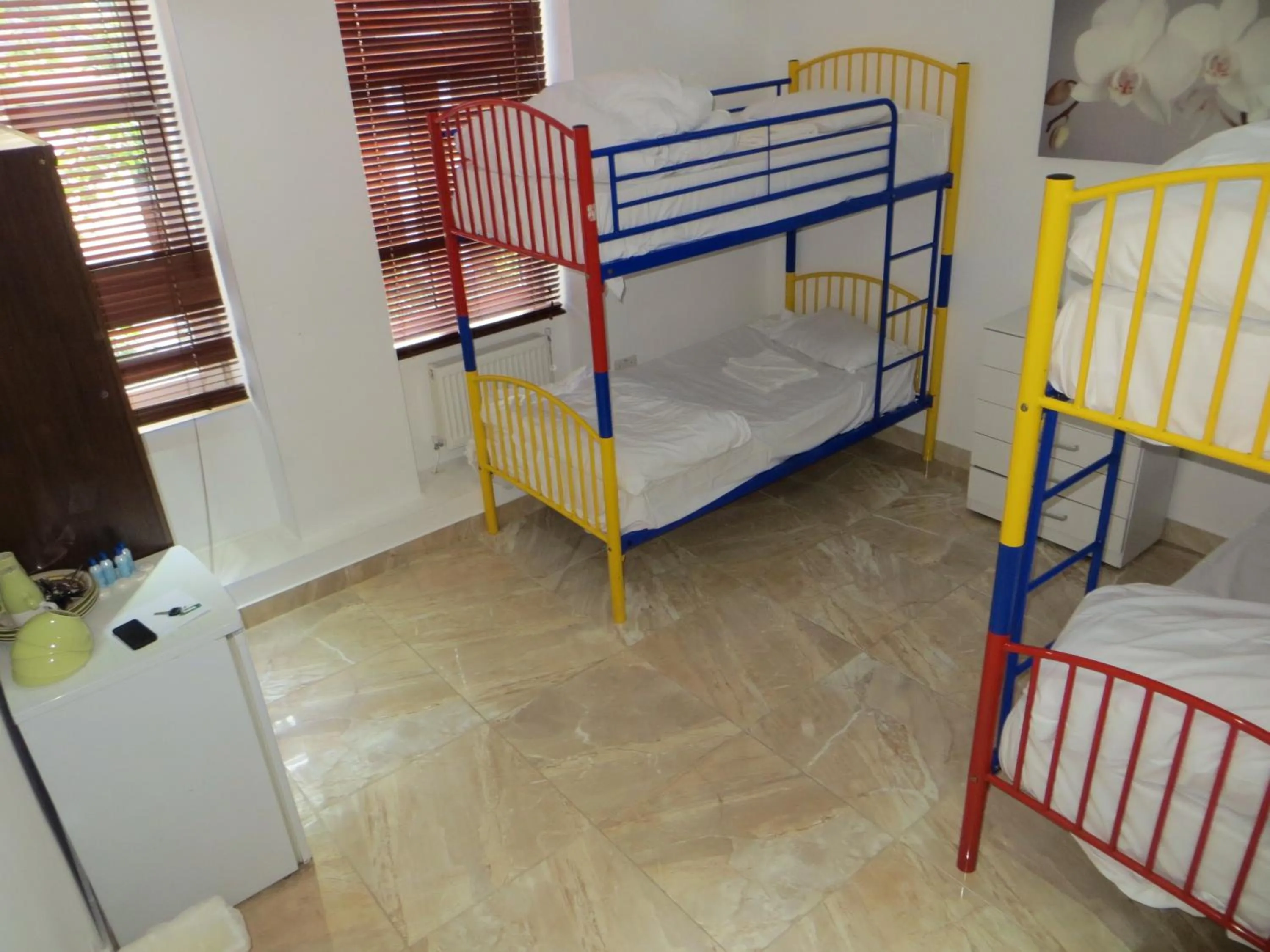 Photo of the whole room, Bunk Bed in Abercorn House