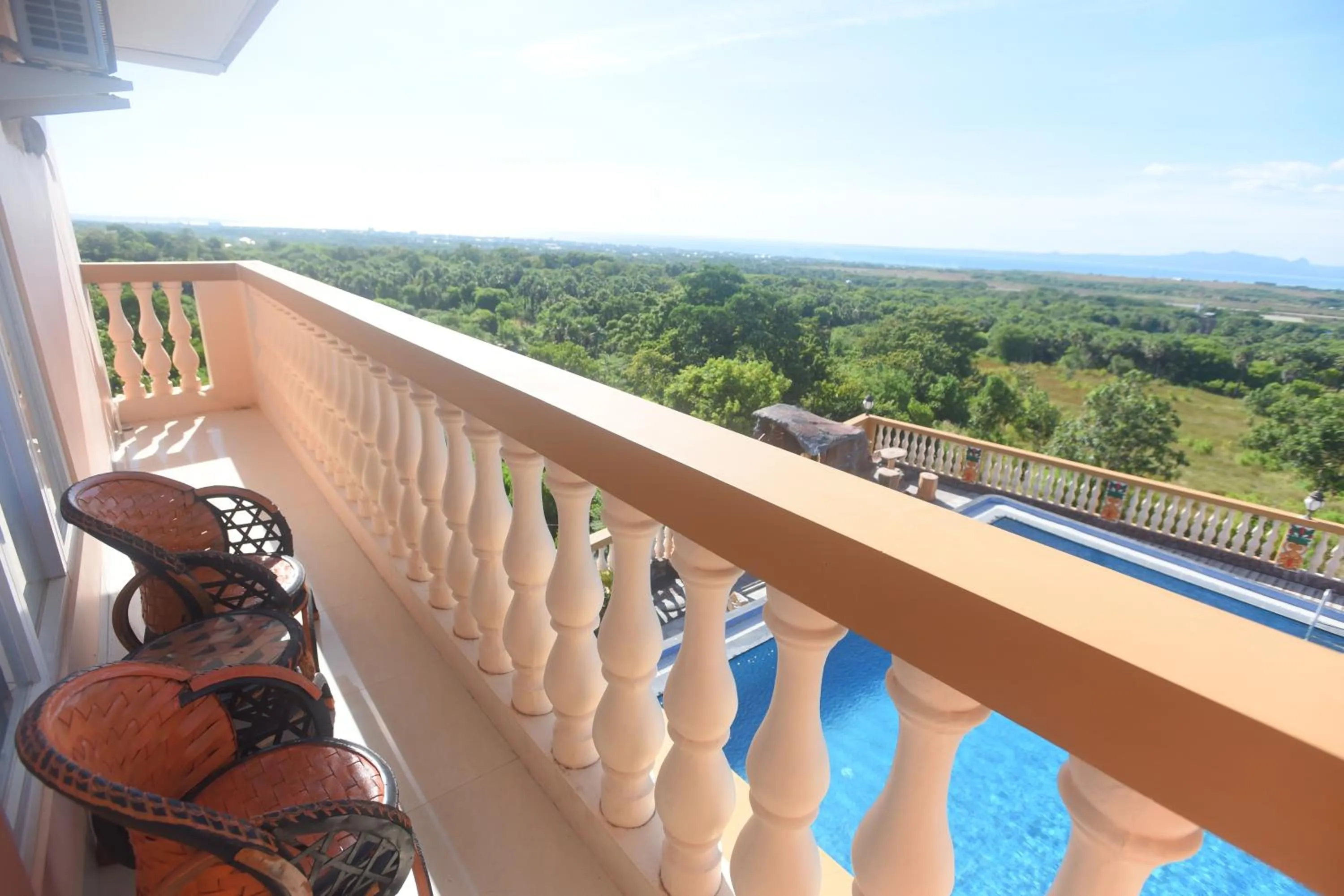 CHRYSANT HOTEL & RESORT