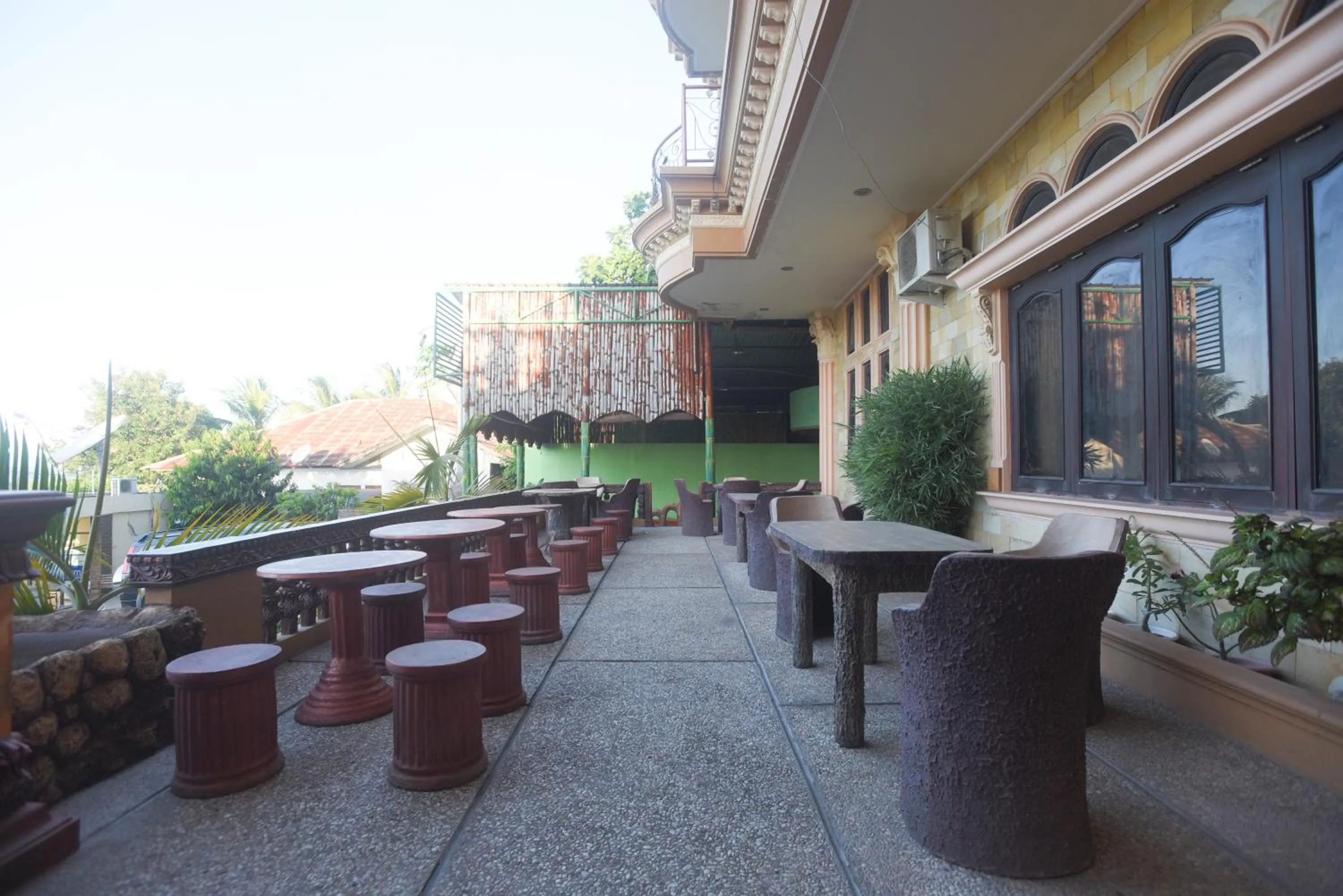 CHRYSANT HOTEL & RESORT