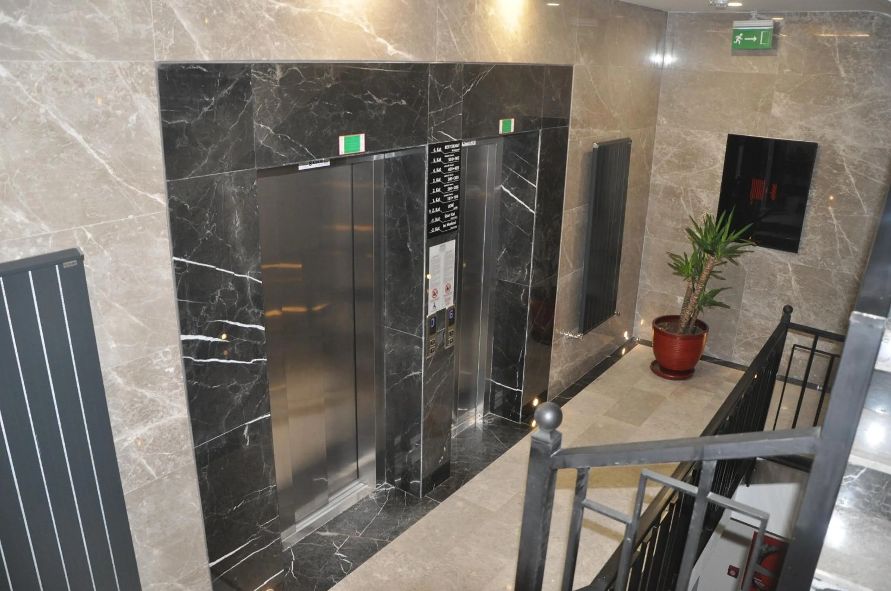 elevator in GOLAZ SUİT OTEL