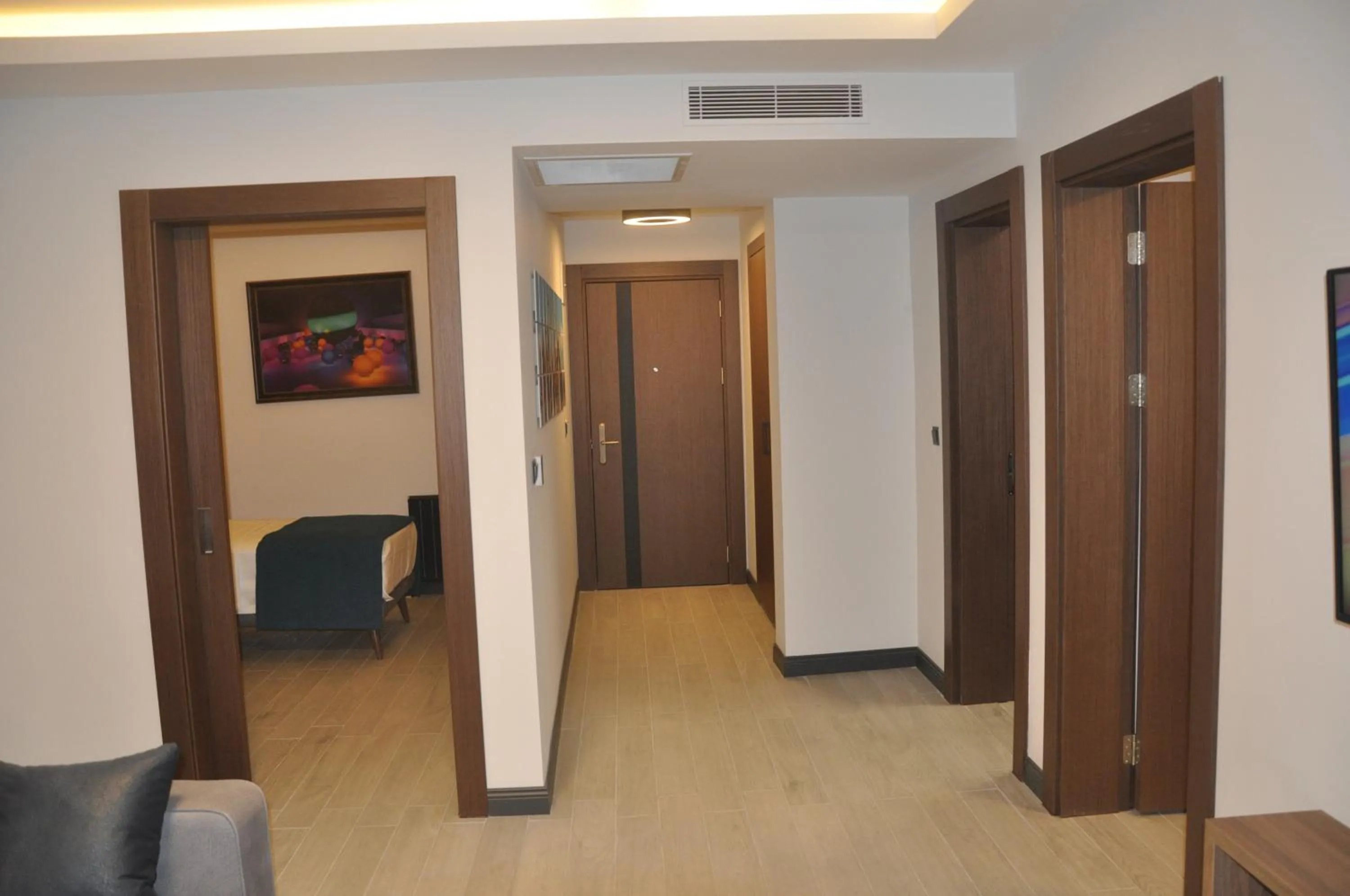 Communal lounge/ TV room in GOLAZ SUİT OTEL