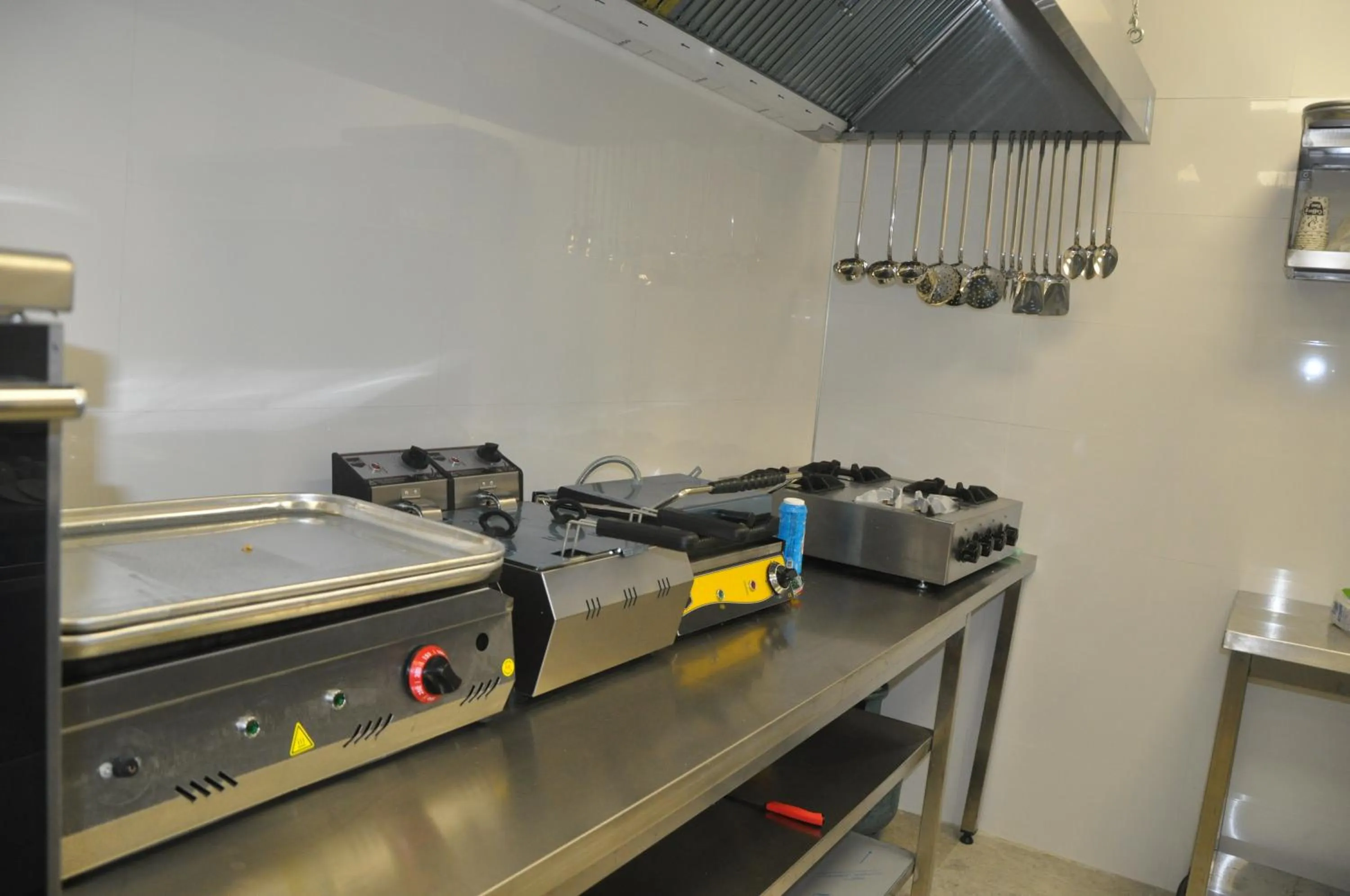 Kitchen or kitchenette in GOLAZ SUİT OTEL