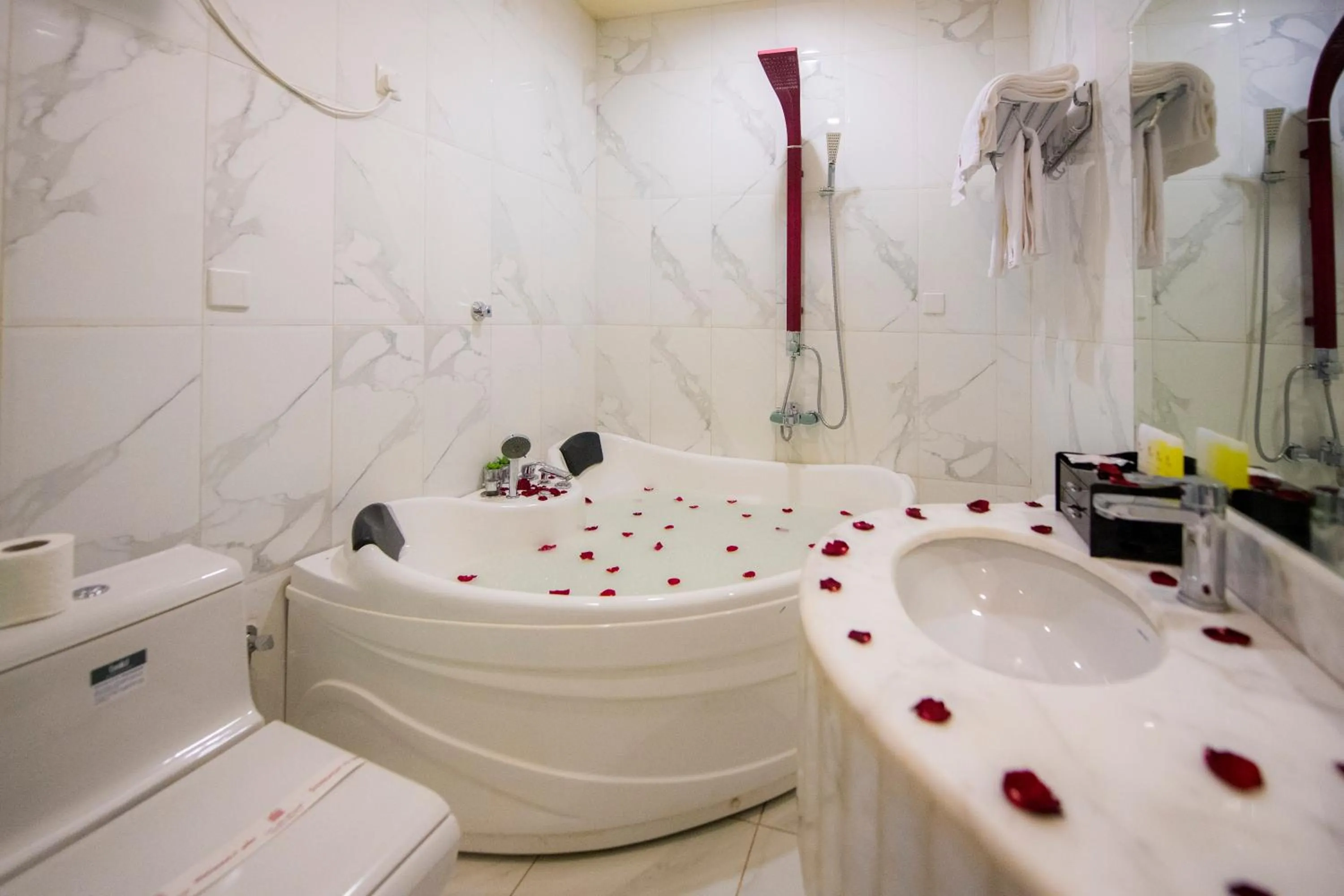 Shower in Sharz Hotel