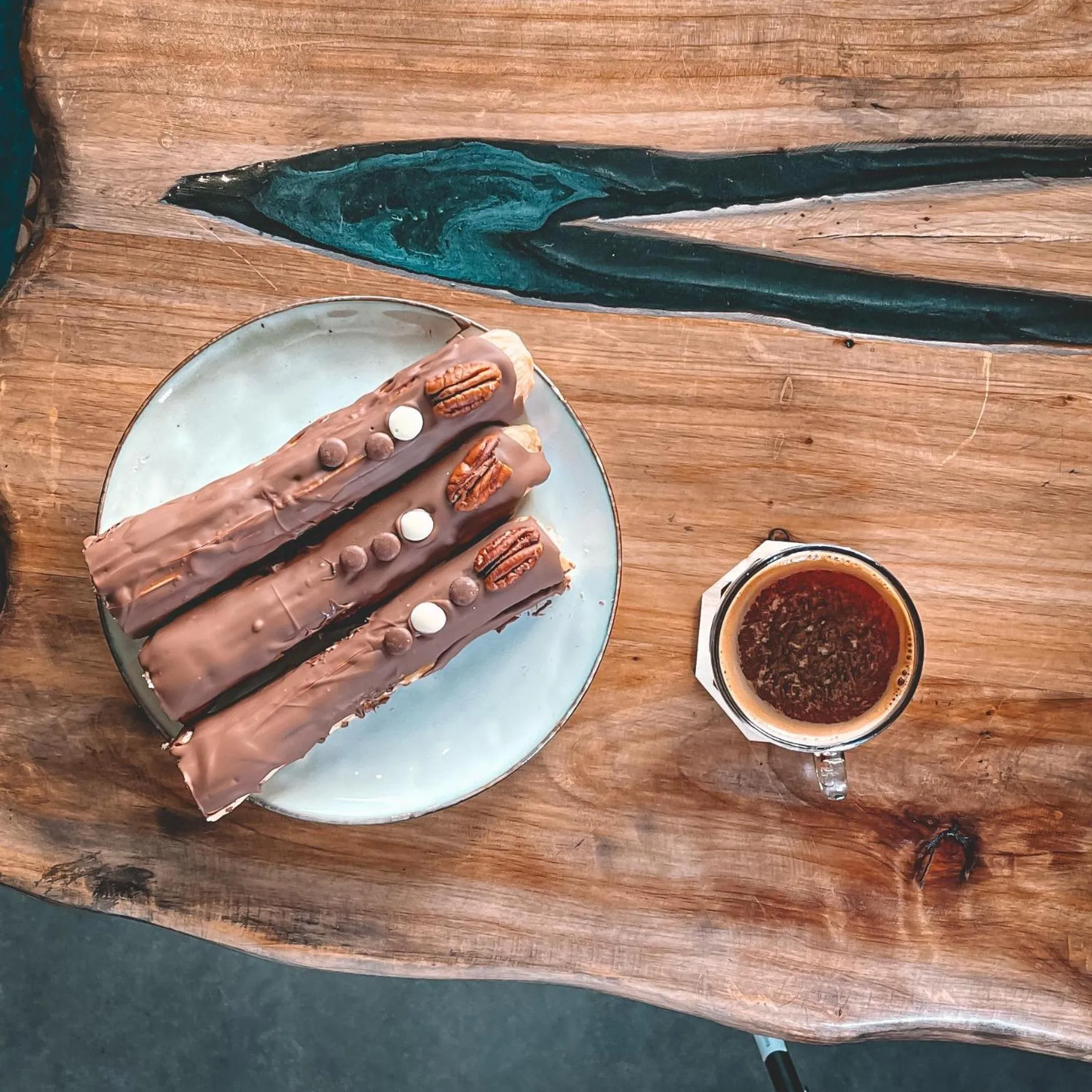 Food and drinks in Sharz Hotel