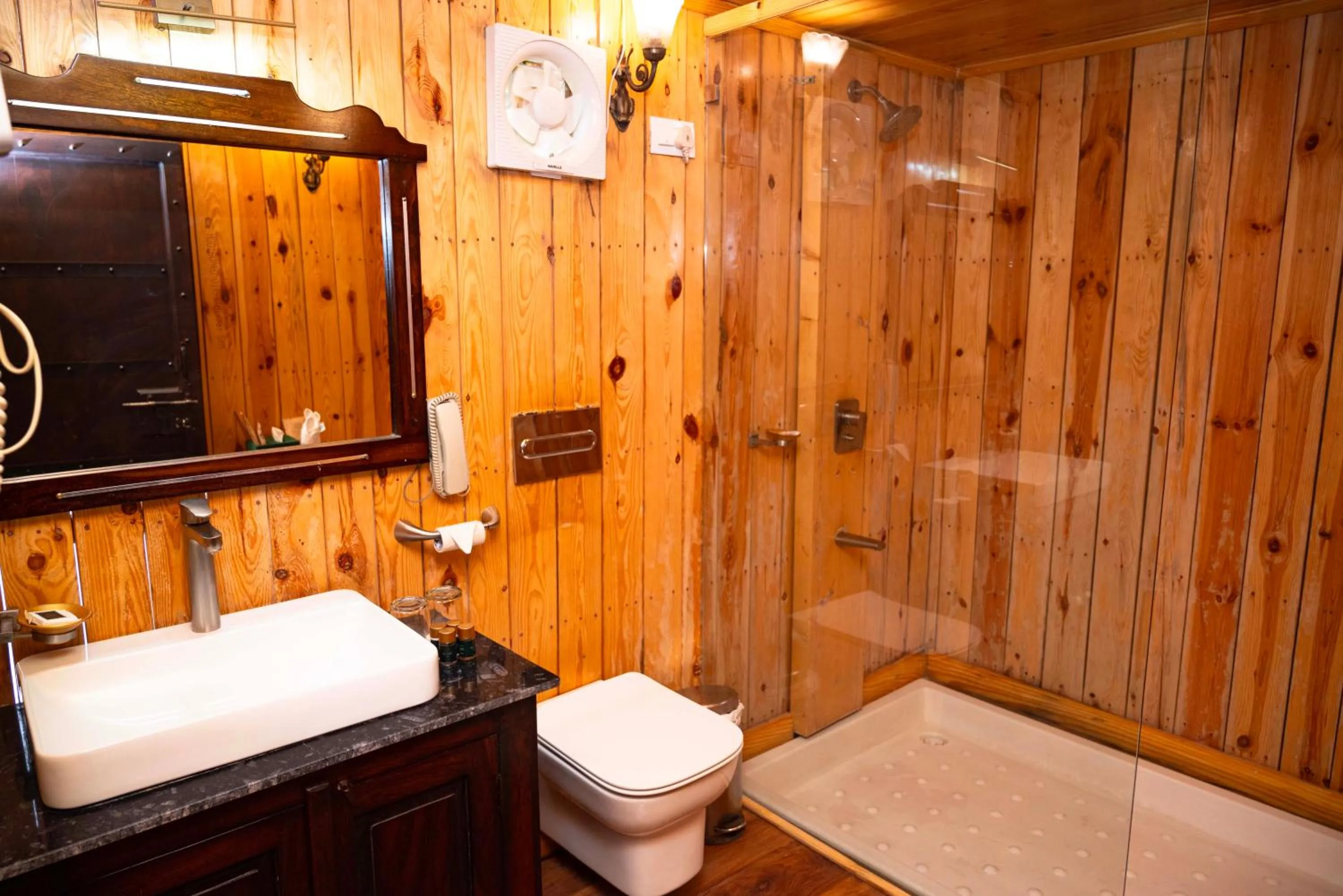 Bathroom in Om Vilas Benares, Varanasi