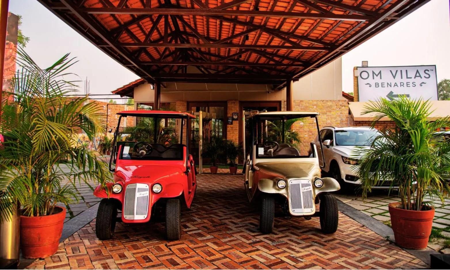 shuttle in Om Vilas Benares, Varanasi