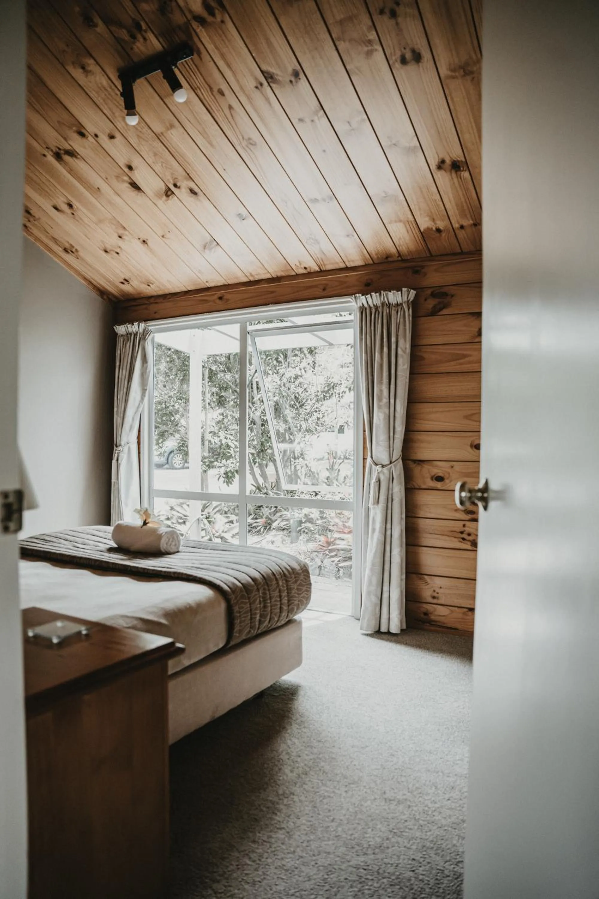 Bedroom, Bed in Tatahi Lodge Beach Resort