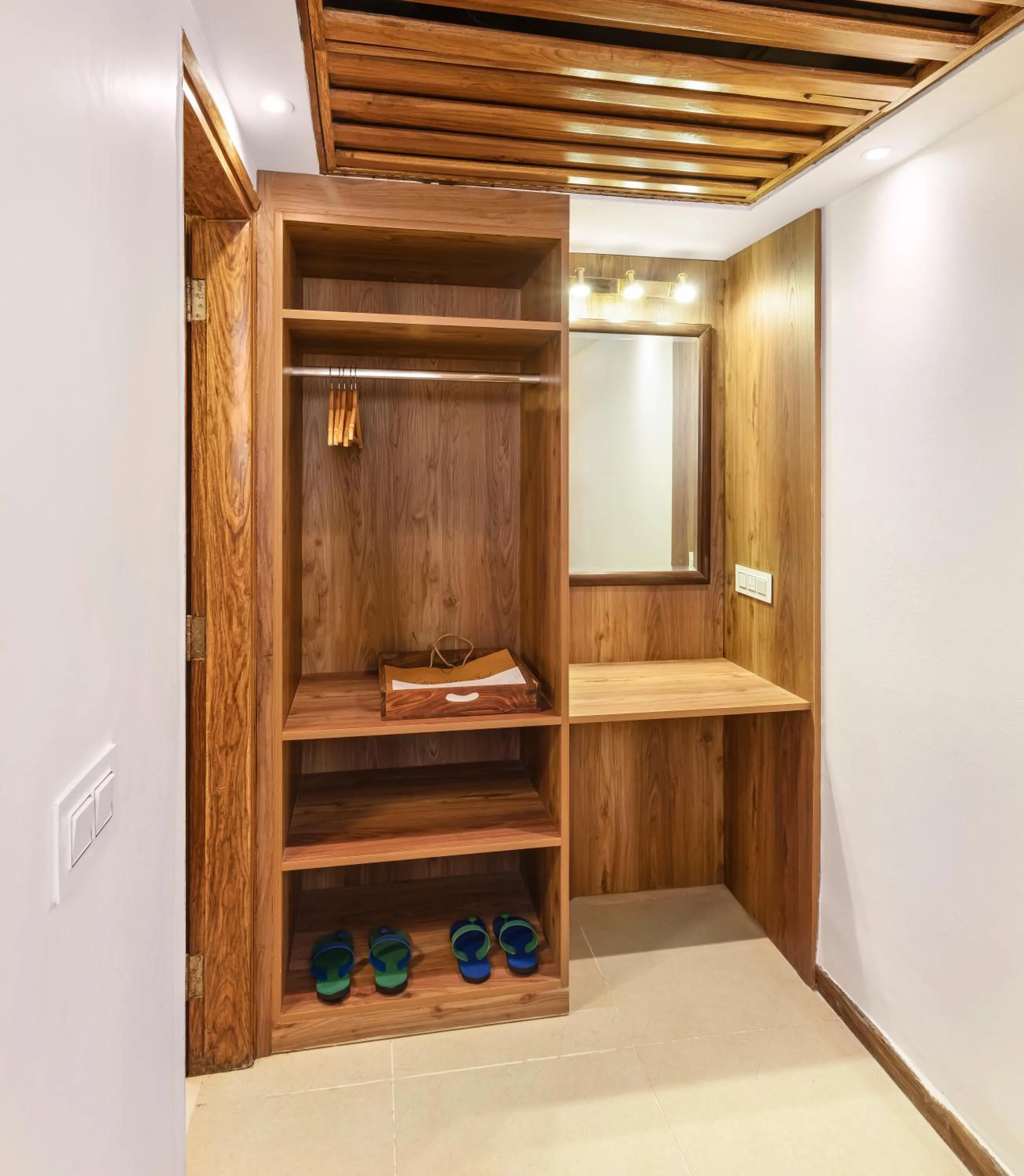 Bed in Suryavilas Luxury Resort & Spa