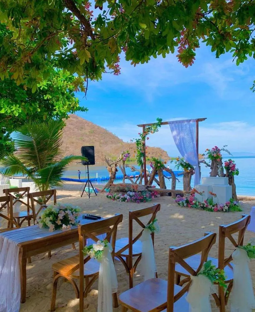 Banquet/Function facilities in Sylvia Hotel & Resort Komodo