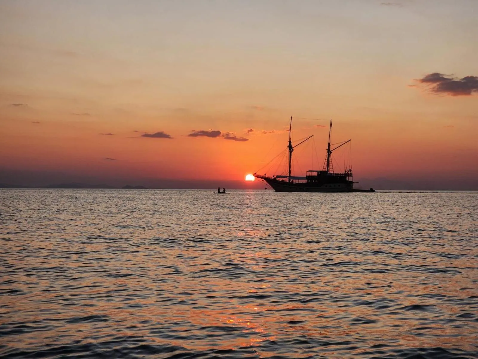 Beach in Sylvia Hotel & Resort Komodo