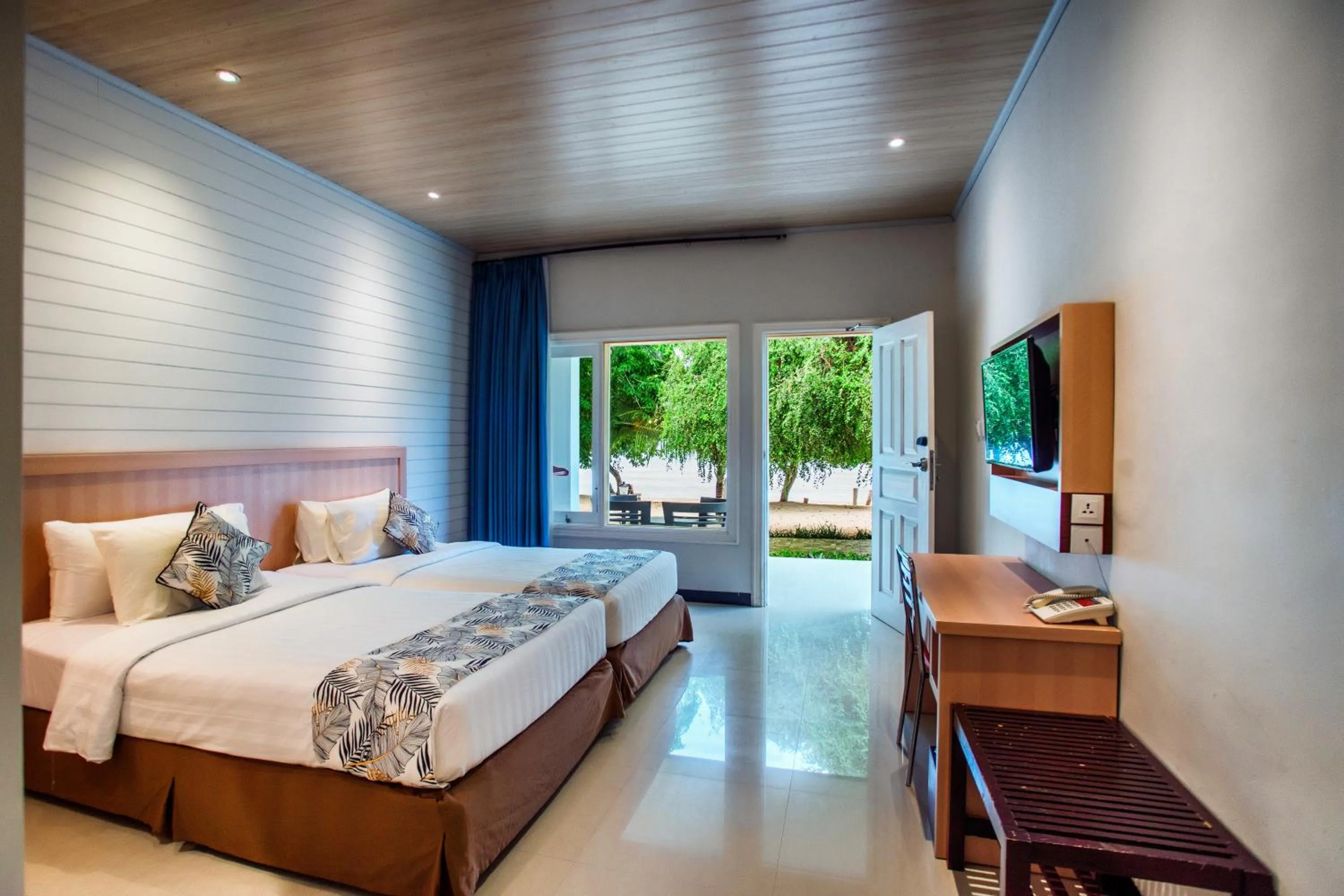 Bed in Sylvia Hotel & Resort Komodo